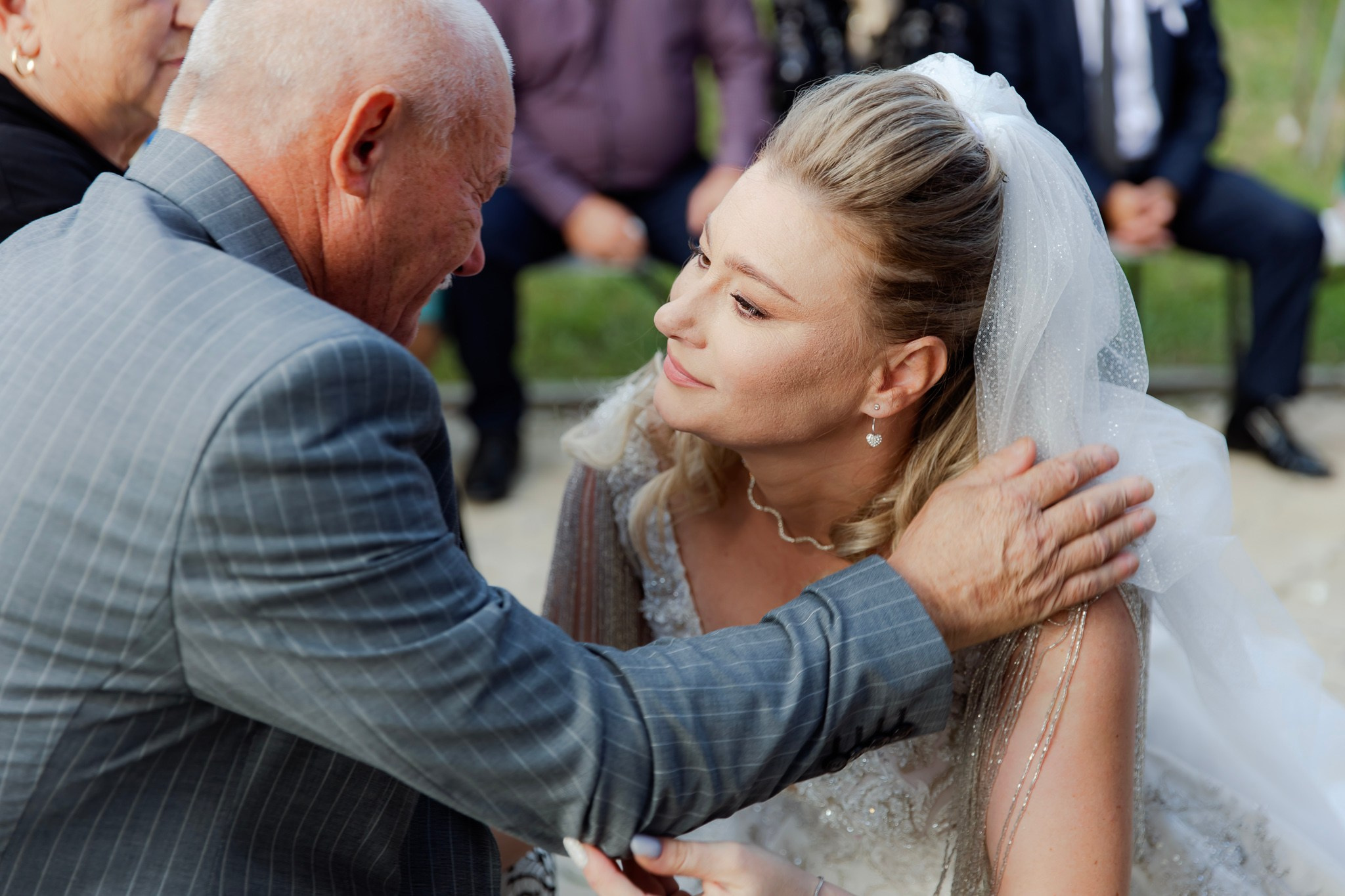 Mihai & Oana. Servicii foto-video profesionale, pentru momente de neuitat