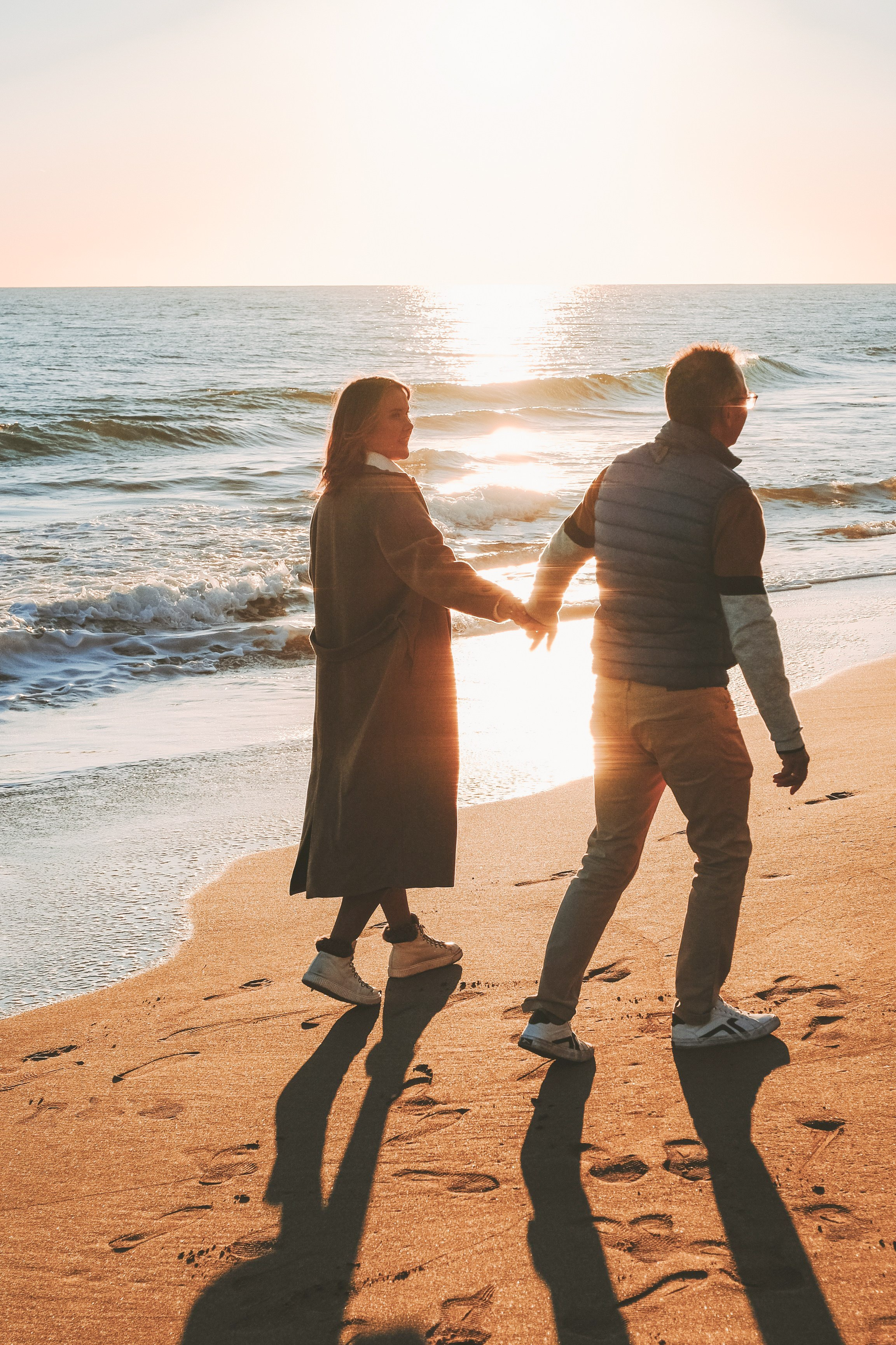 Sesión familiar en Navidad. Fotografía profesional en Calafell - Elena Medvedeva