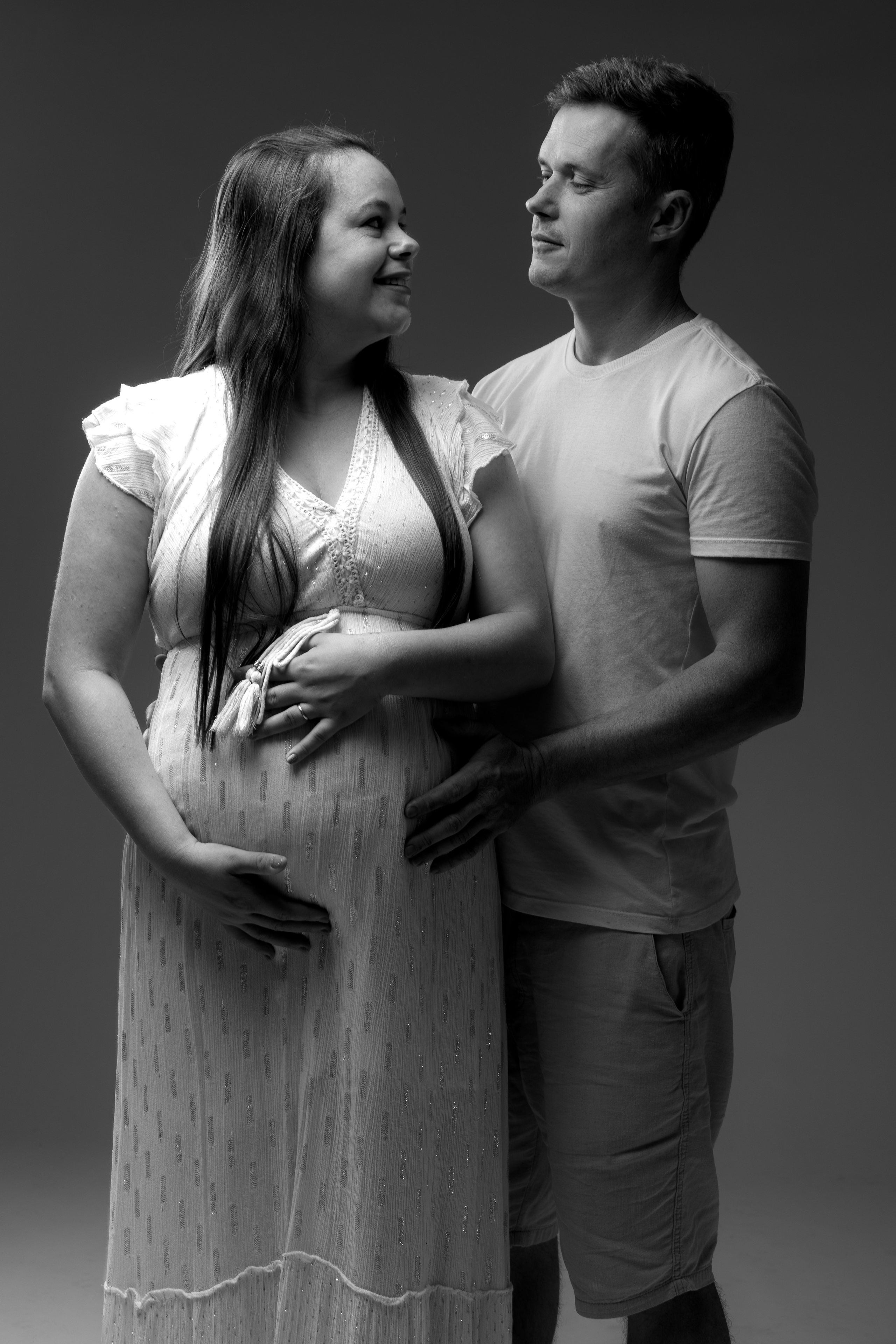 Ensaio gestante moderno em estúdio em Indaial Timbó e Blumenau