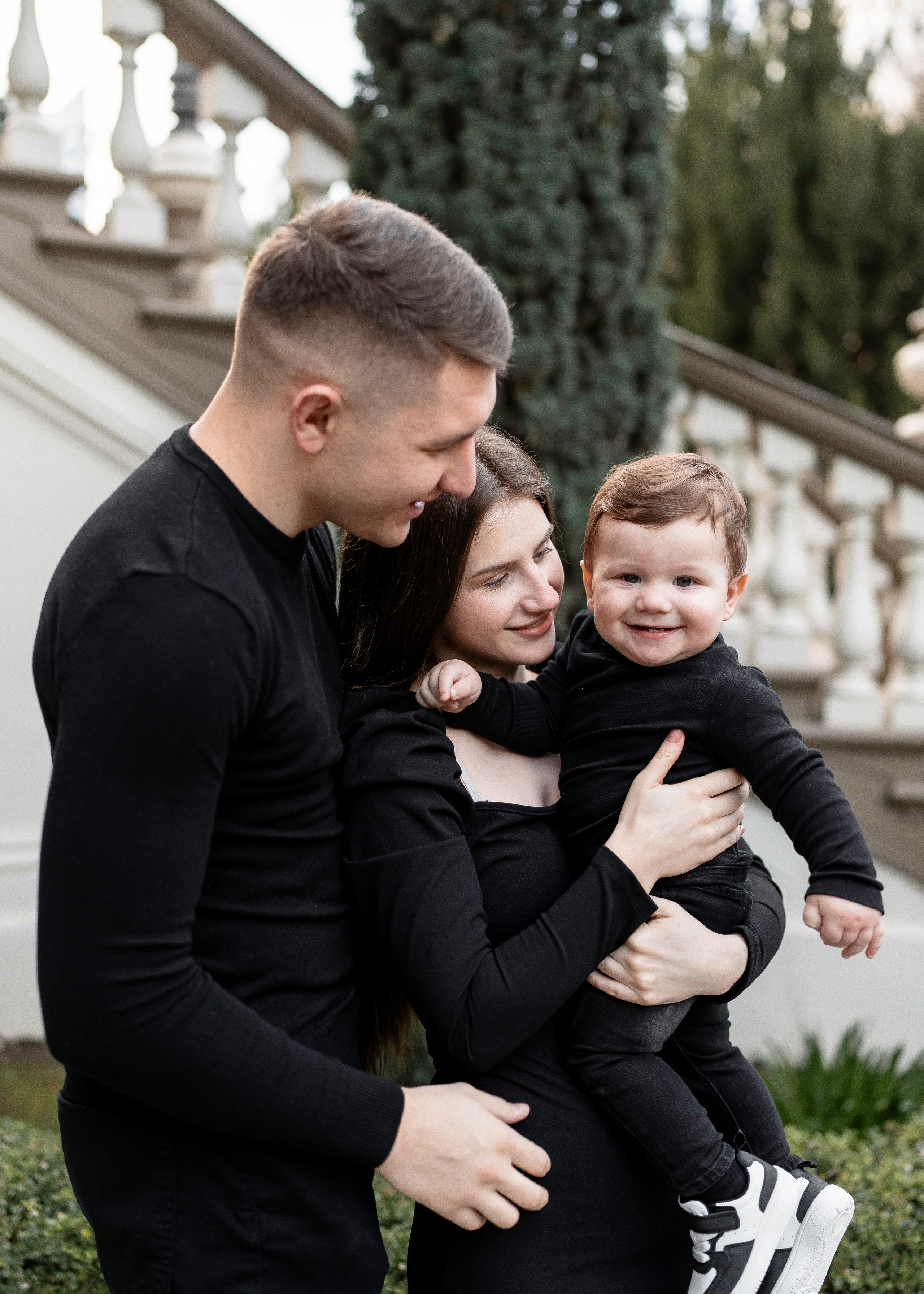 Artem, Nadia & Elisha. Family photographer in Sacramento | Sofia Pavenko