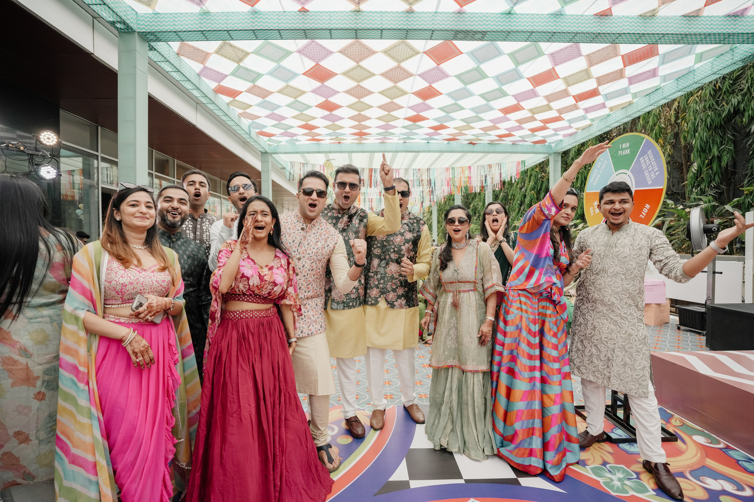 HALDI & MEHANDI. Wedding photographer Stalen Robert