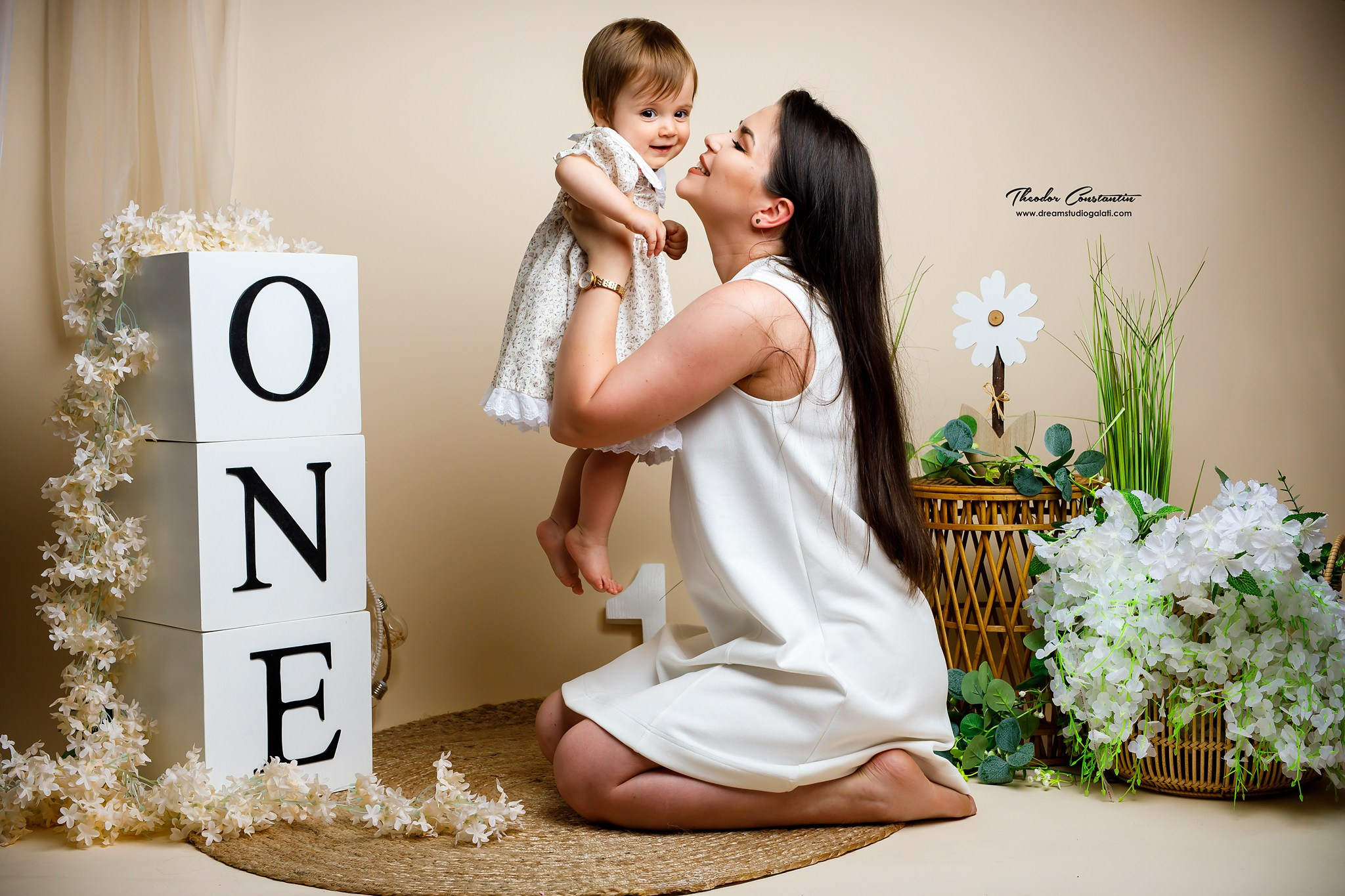 Studio. Dream Studio Galați – ședințe foto profesionale pentru familie, portrete și evenimente