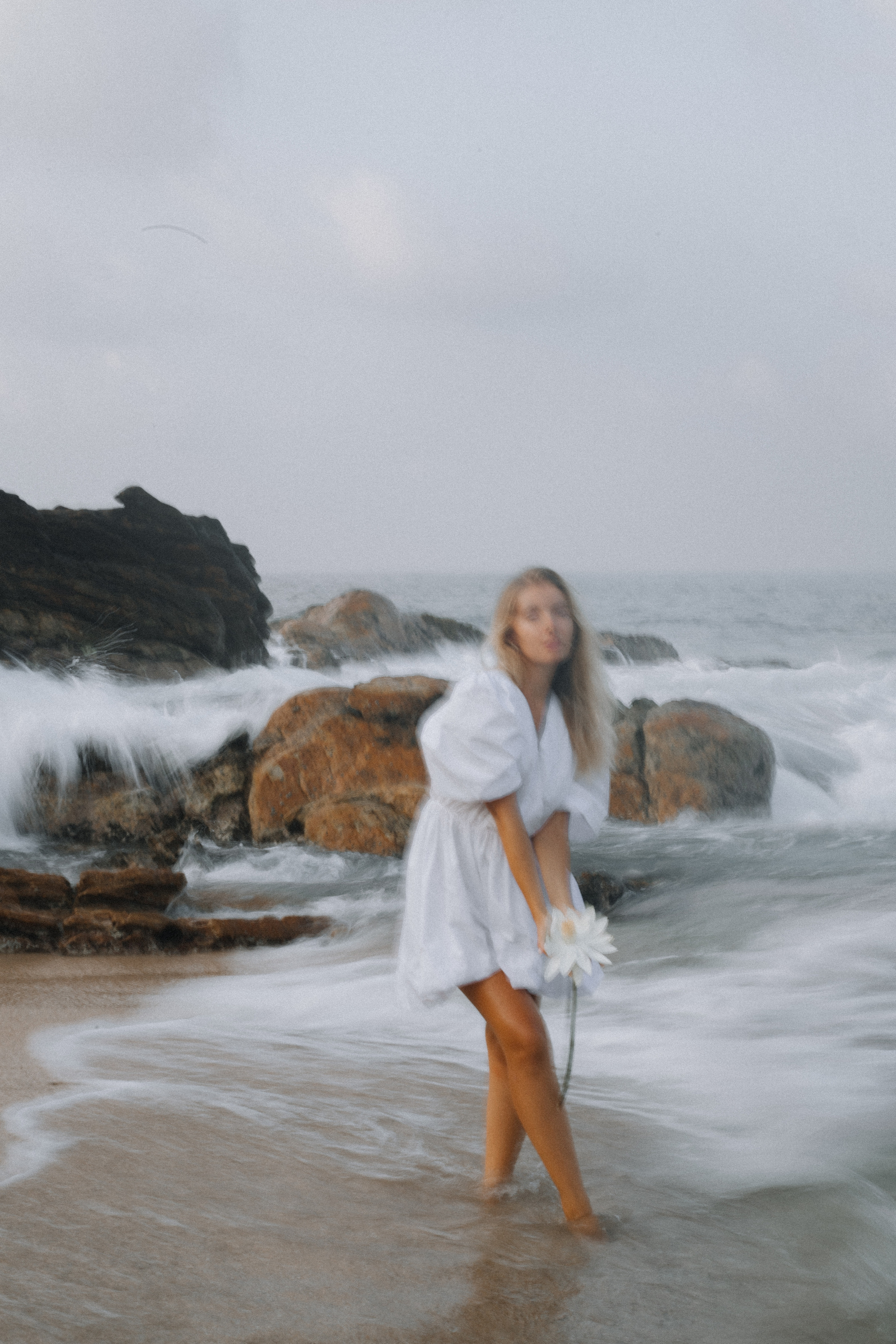 Lotos. Wedding photographer Mexico Sayulita Puerto Vallarta Punta Mita Cabo