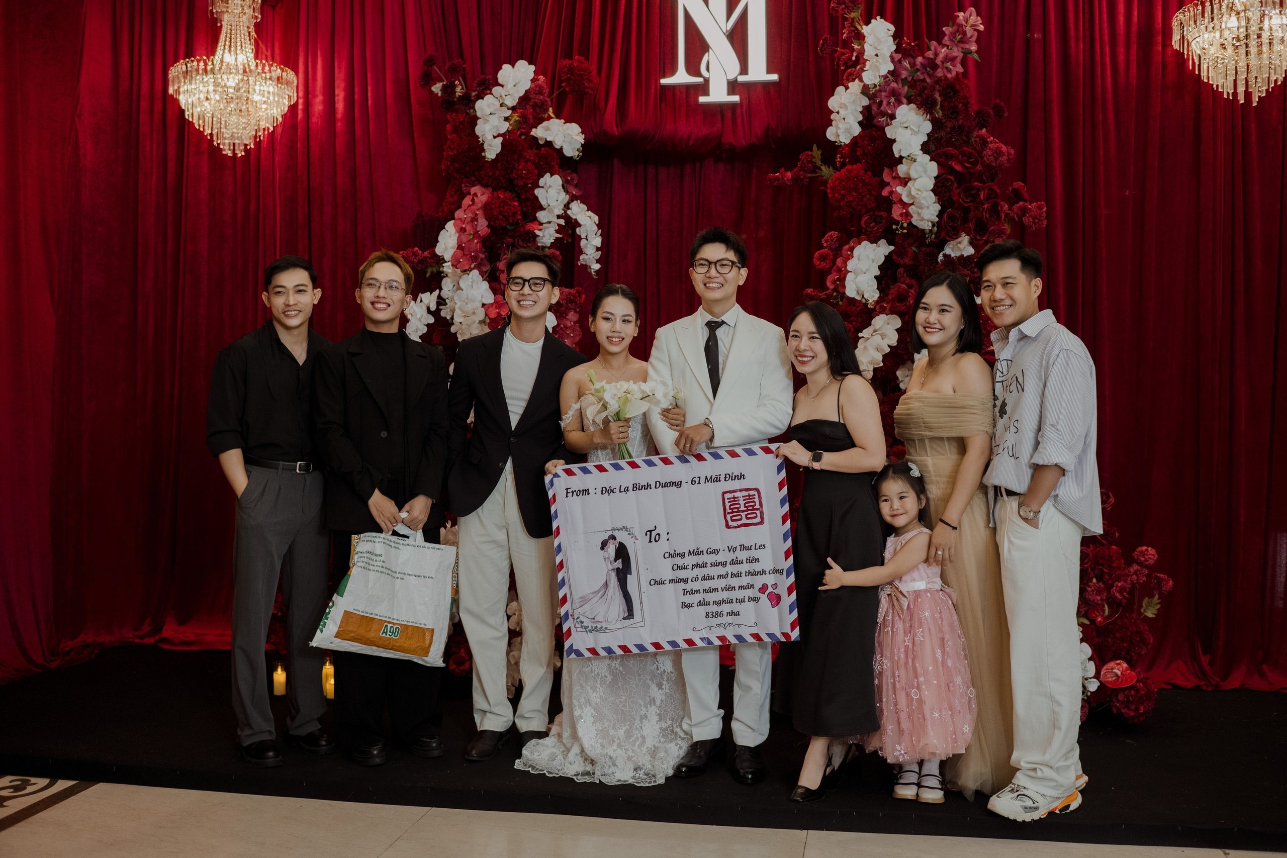 Man + Thu | Photojournalism. BenColor Studio