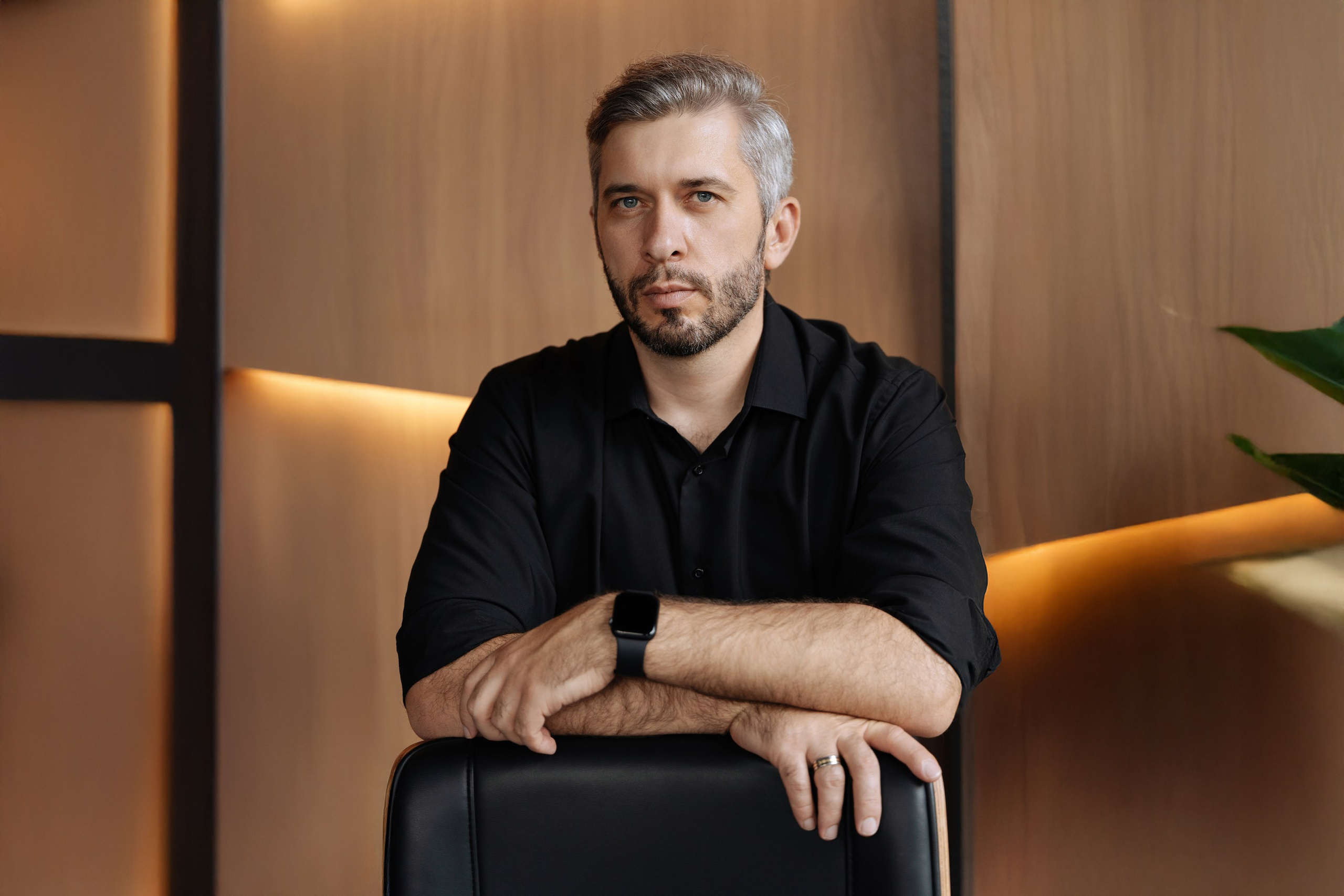 Деловой портрет в Москве — фотосъёмка для бизнеса и личного бренда. Портретный фотограф в Москве — личные и бизнес-задачи | Денис Карелов