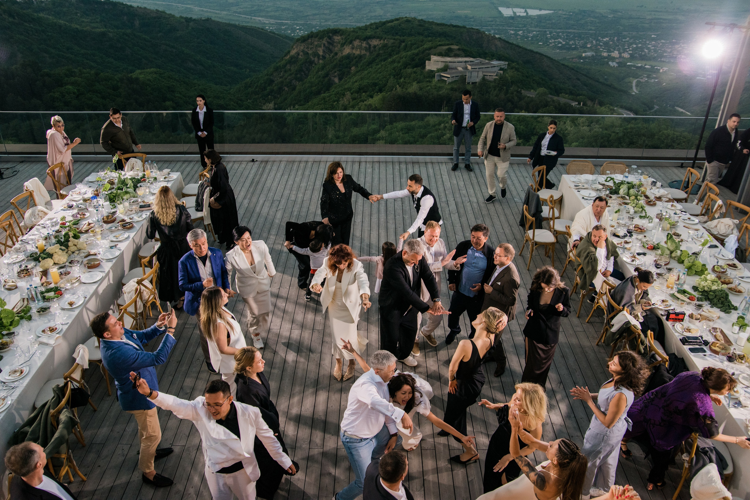 Свадебный фотограф Лара Татосян. Портфолио фотографа в Грузии, Армении и ОАЭ. Свадебные фотографы в Грузии, Армении. Макс Коваленко и Лара Татосян. Свадебный видеограф