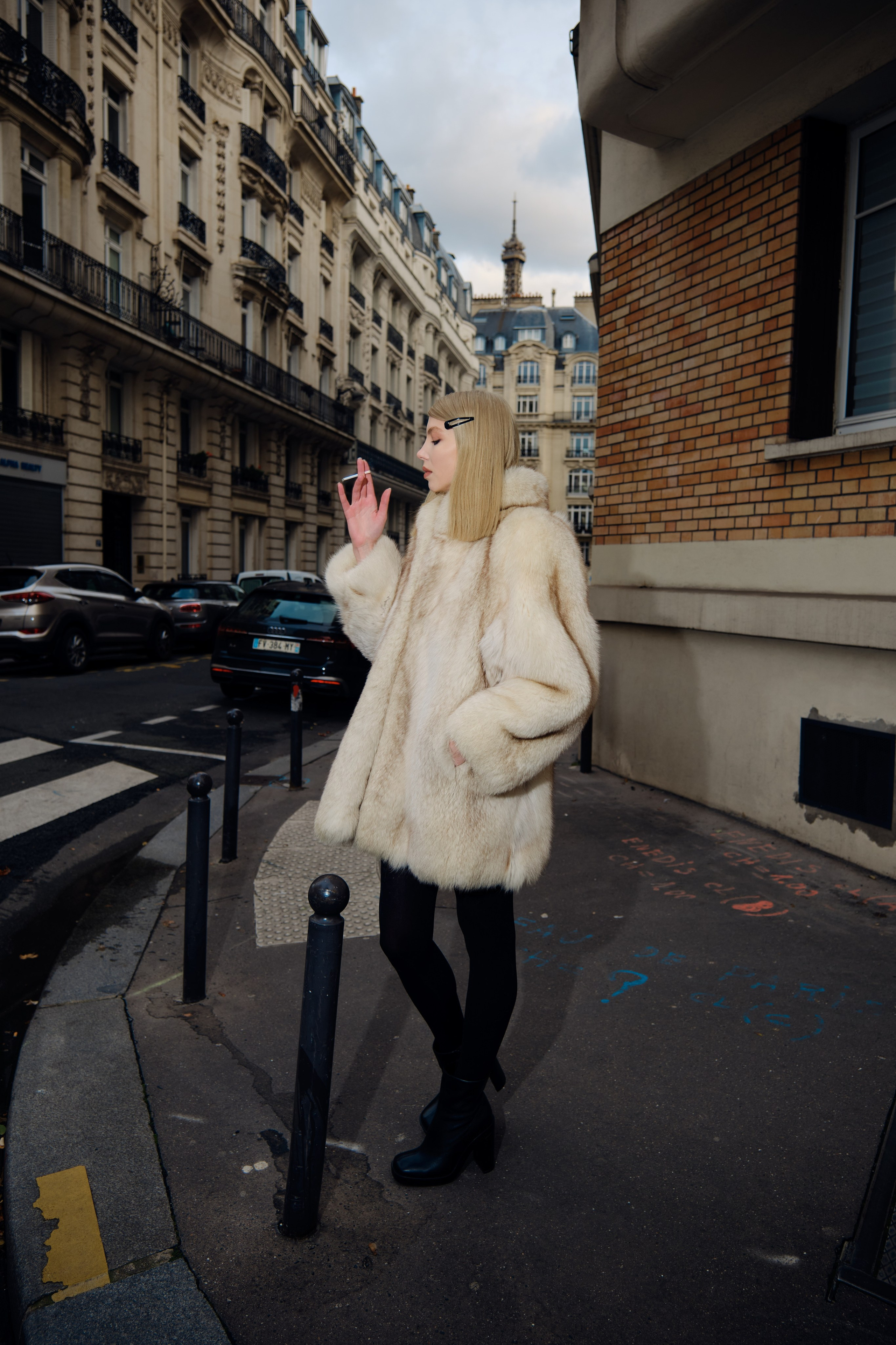 Winter street style in Paris. Paris photographer - Oleksandr Kovalchuk