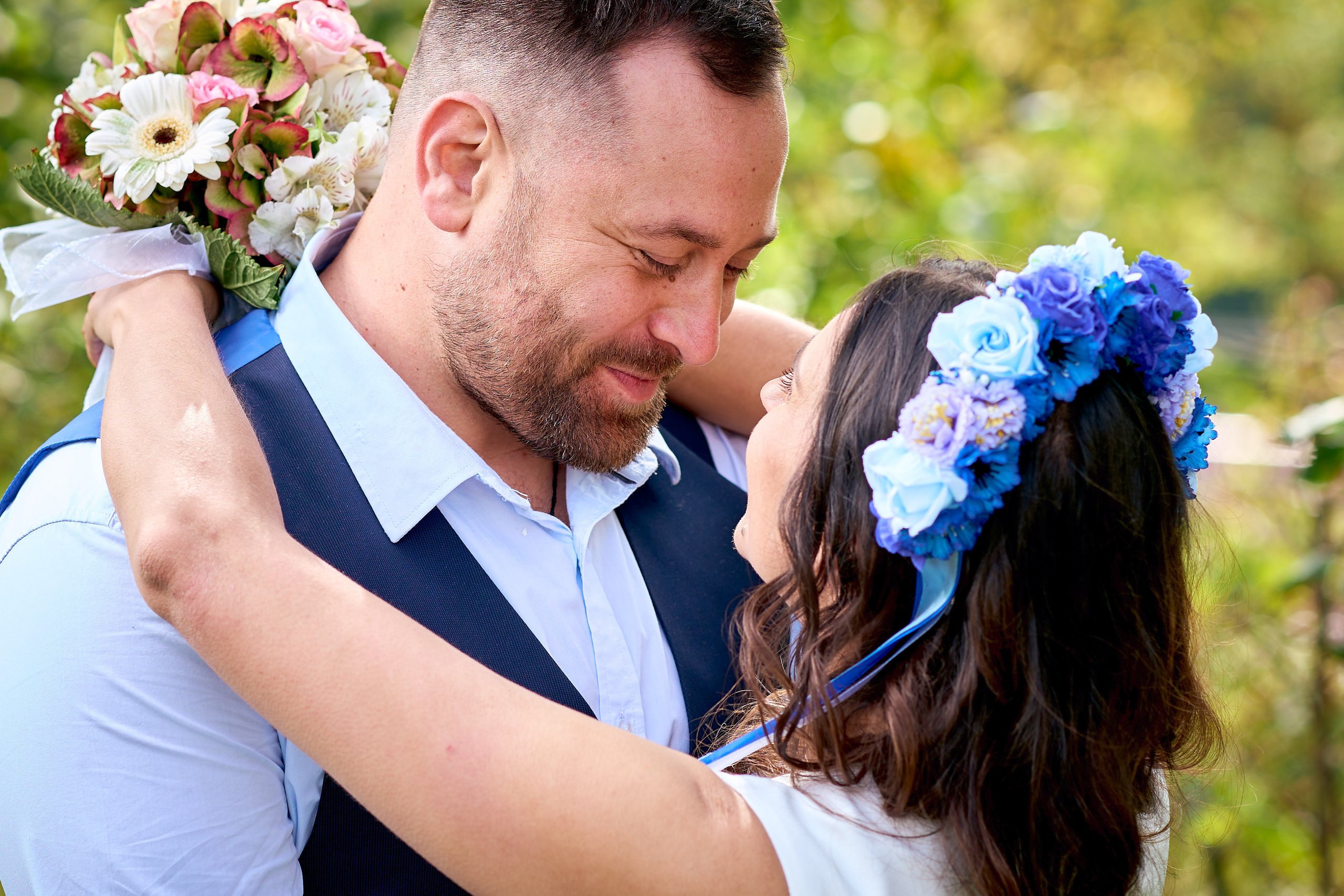 Svadobny fotograf svadobny fotograf cena kameraman na svadbu cena. Fotograf kameraman na svadbu Bratislava Banská Bystrica Сelé Slovensko svadobný kameraman