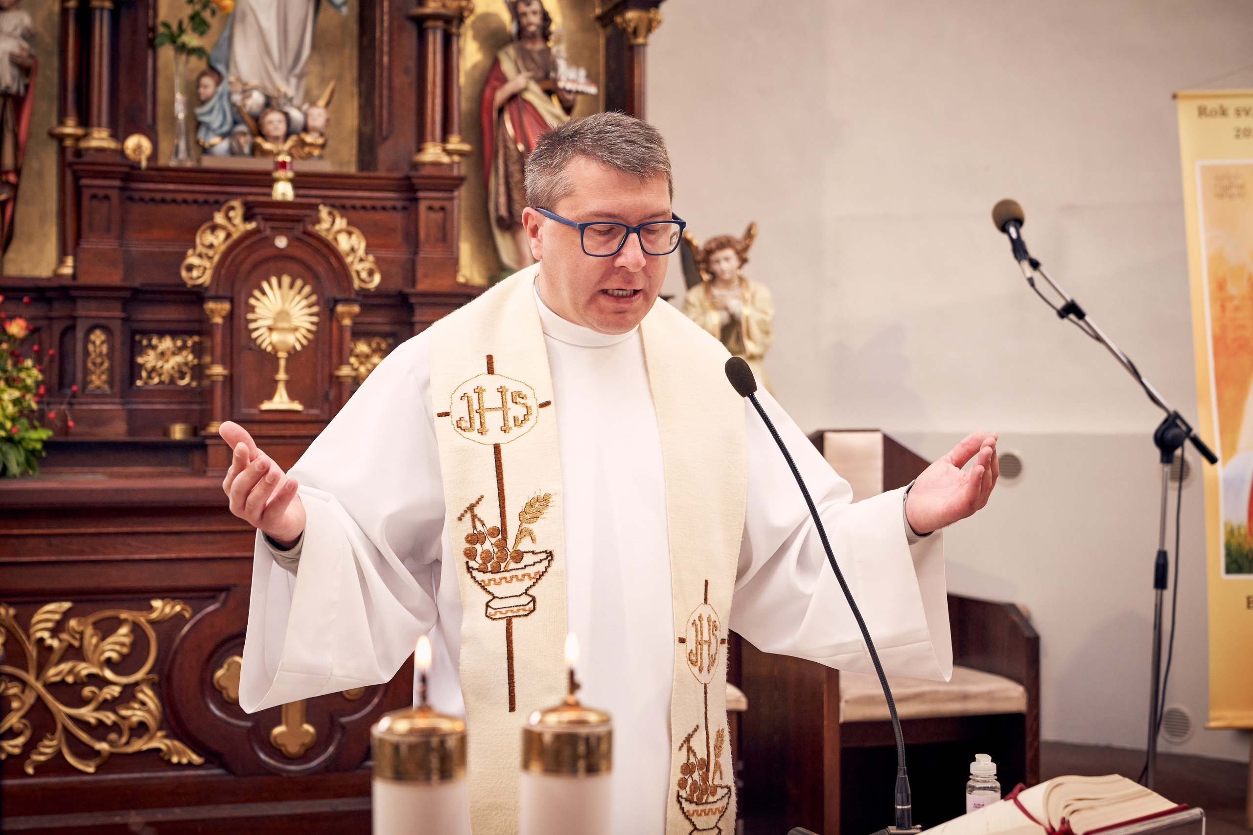 Svadobny fotograf svadobny fotograf cena kameraman na svadbu cena. Fotograf kameraman na svadbu Bratislava Banská Bystrica Сelé Slovensko svadobný kameraman
