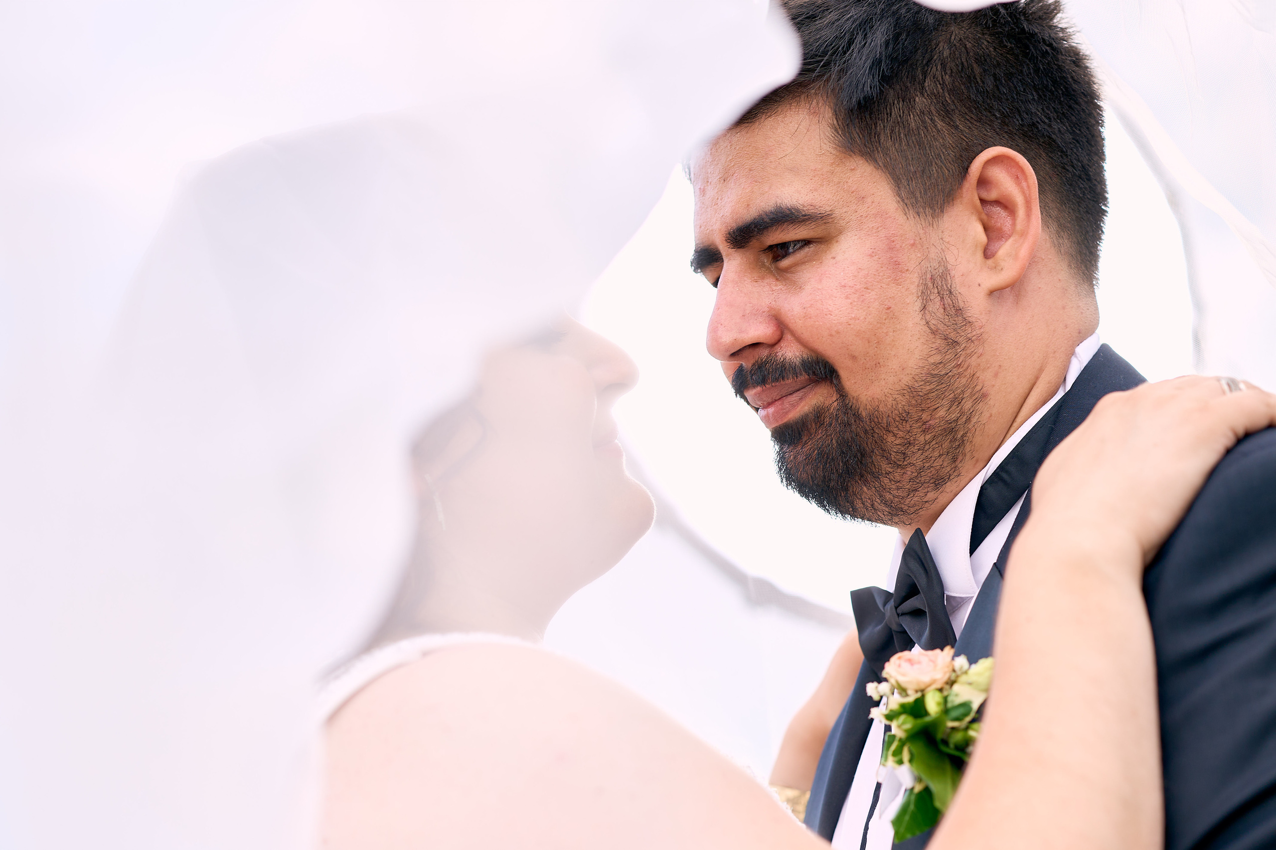 Svadobny fotograf svadobny fotograf cena kameraman na svadbu cena. Fotograf kameraman na svadbu Bratislava Banská Bystrica Сelé Slovensko svadobný kameraman