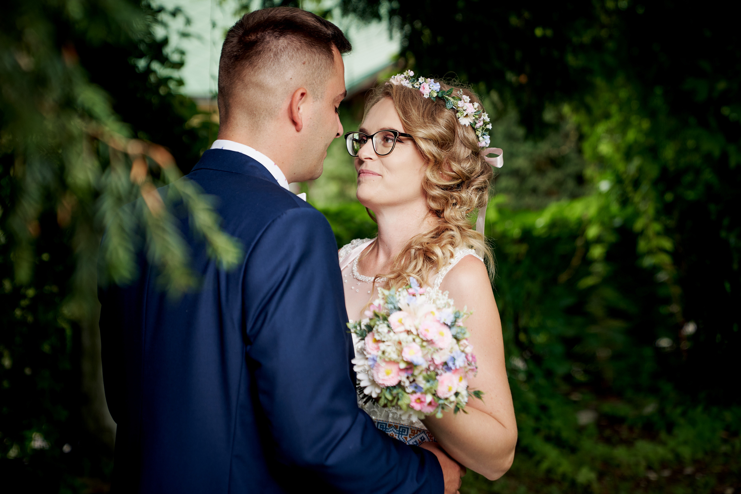 Svadobny fotograf svadobny fotograf cena kameraman na svadbu cena. Fotograf kameraman na svadbu Bratislava Banská Bystrica Сelé Slovensko svadobný kameraman