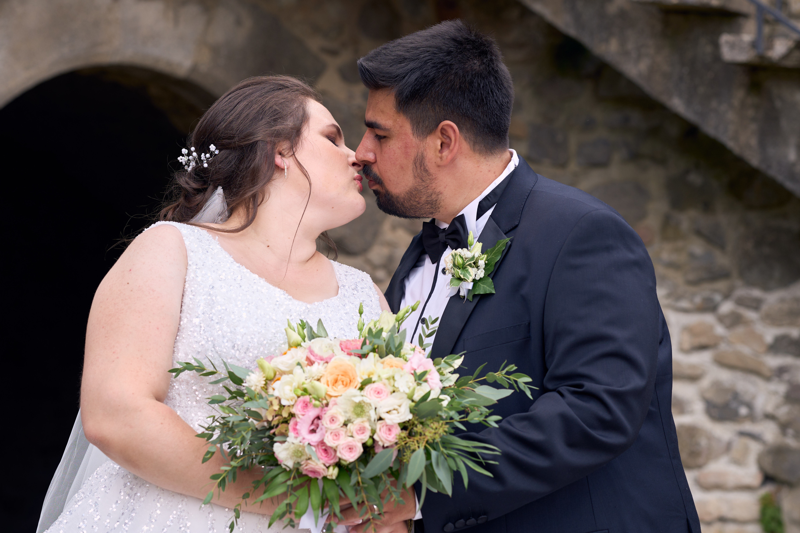 Svadobny fotograf svadobny fotograf cena kameraman na svadbu cena. Fotograf kameraman na svadbu Bratislava Banská Bystrica Сelé Slovensko svadobný kameraman
