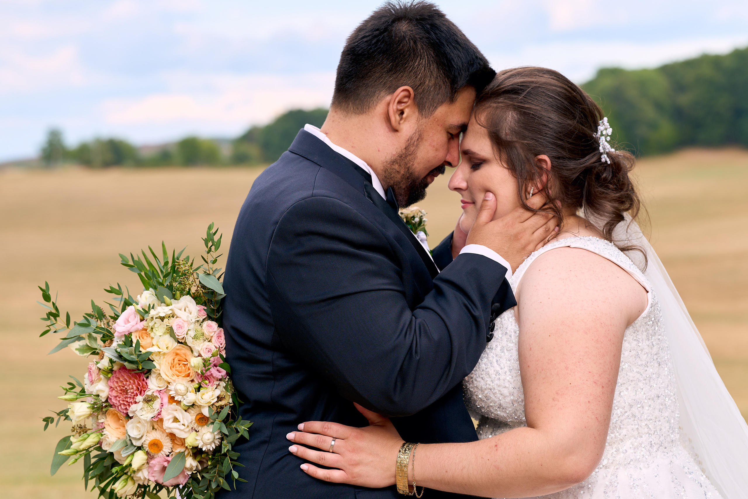 Svadobny fotograf svadobny fotograf cena kameraman na svadbu cena. Fotograf kameraman na svadbu Bratislava Banská Bystrica Сelé Slovensko svadobný kameraman