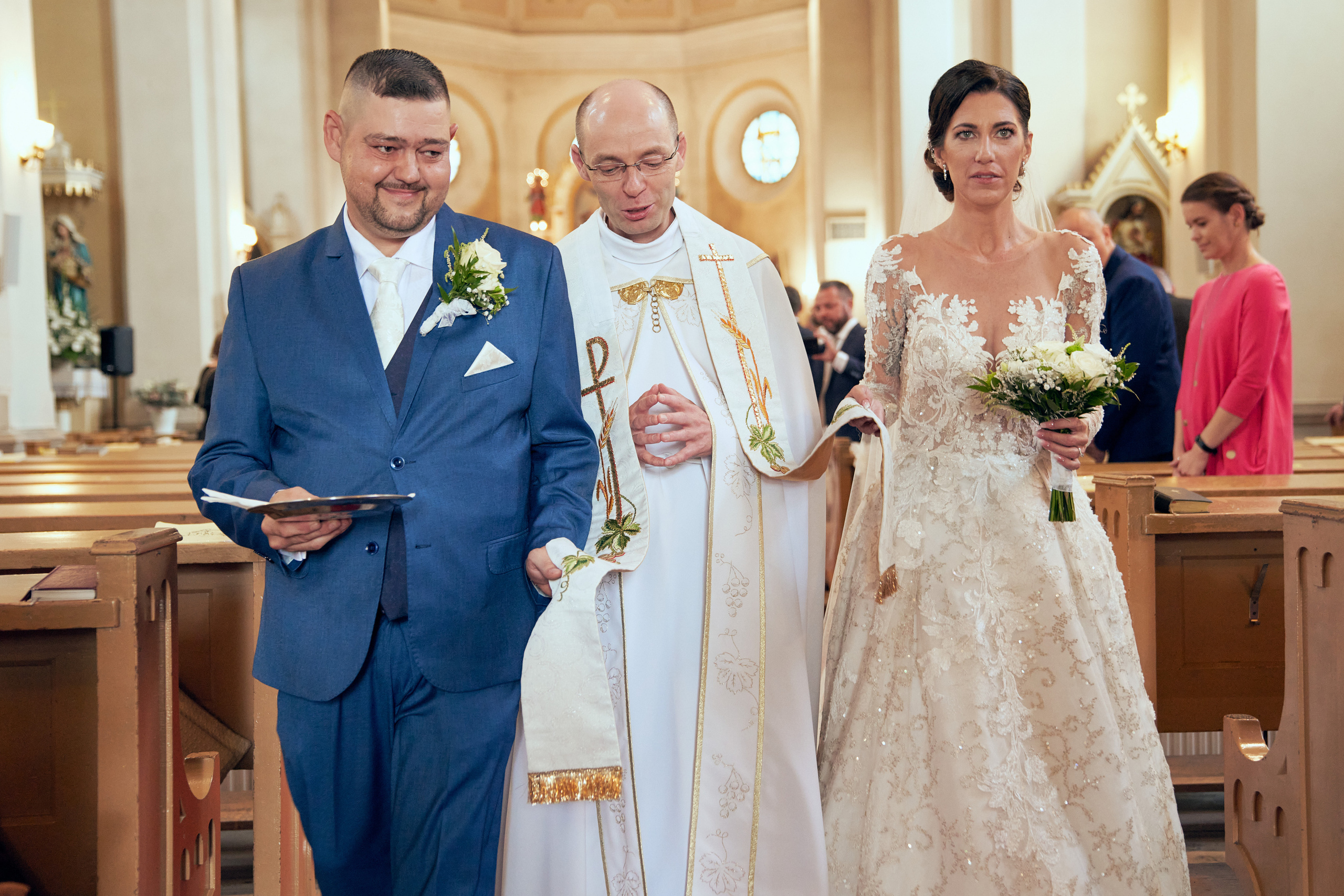 Svadobny fotograf svadobny fotograf cena kameraman na svadbu cena. Fotograf kameraman na svadbu Bratislava Banská Bystrica Сelé Slovensko svadobný kameraman