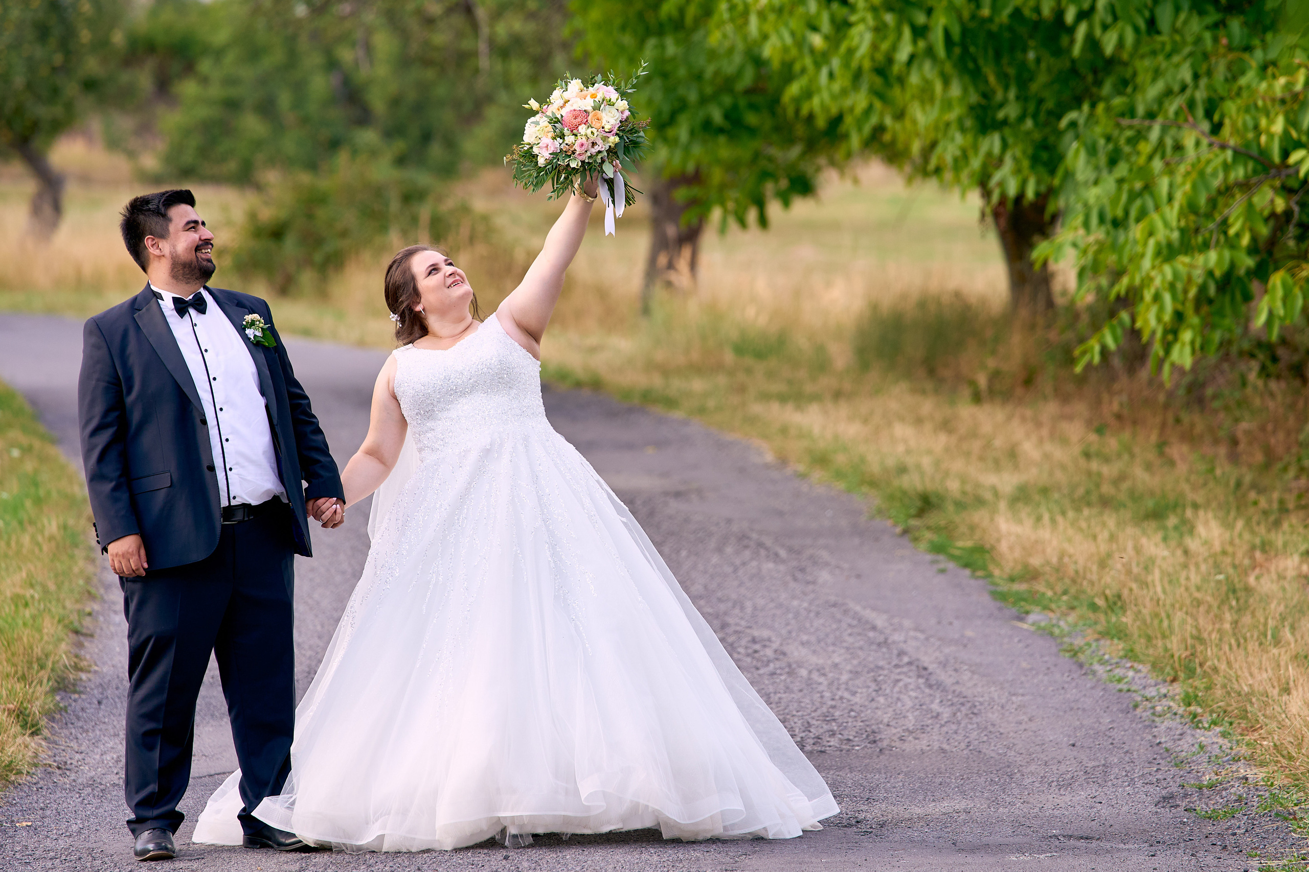 Svadobny fotograf svadobny fotograf cena kameraman na svadbu cena. Fotograf kameraman na svadbu Bratislava Banská Bystrica Сelé Slovensko svadobný kameraman