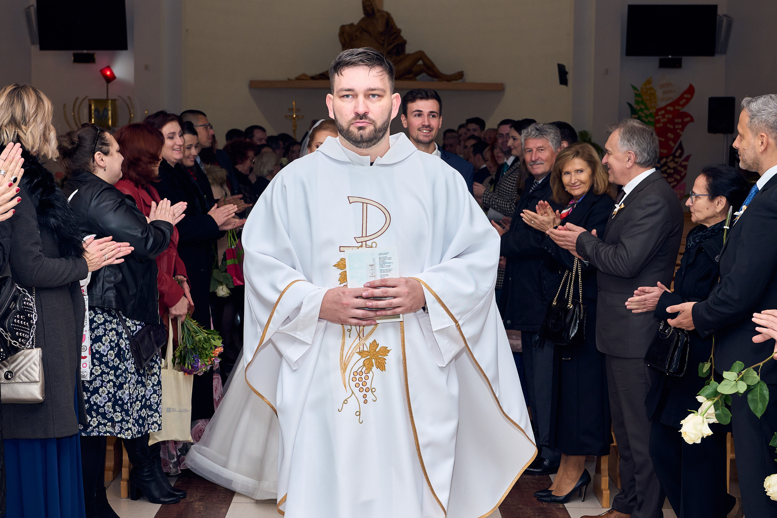 Svadobny fotograf svadobny fotograf cena kameraman na svadbu cena. Fotograf kameraman na svadbu Bratislava Banská Bystrica Сelé Slovensko svadobný kameraman