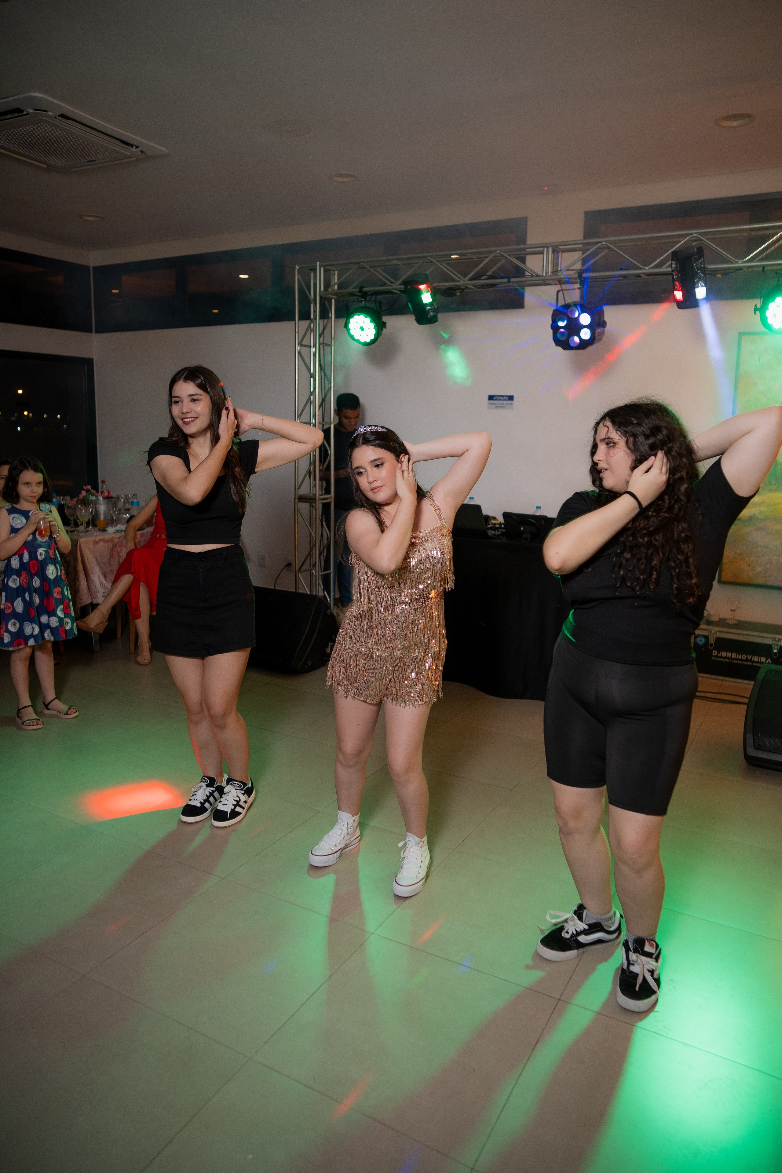 Maria Laura — Villa de León / Bauru SP. Robson Colaço