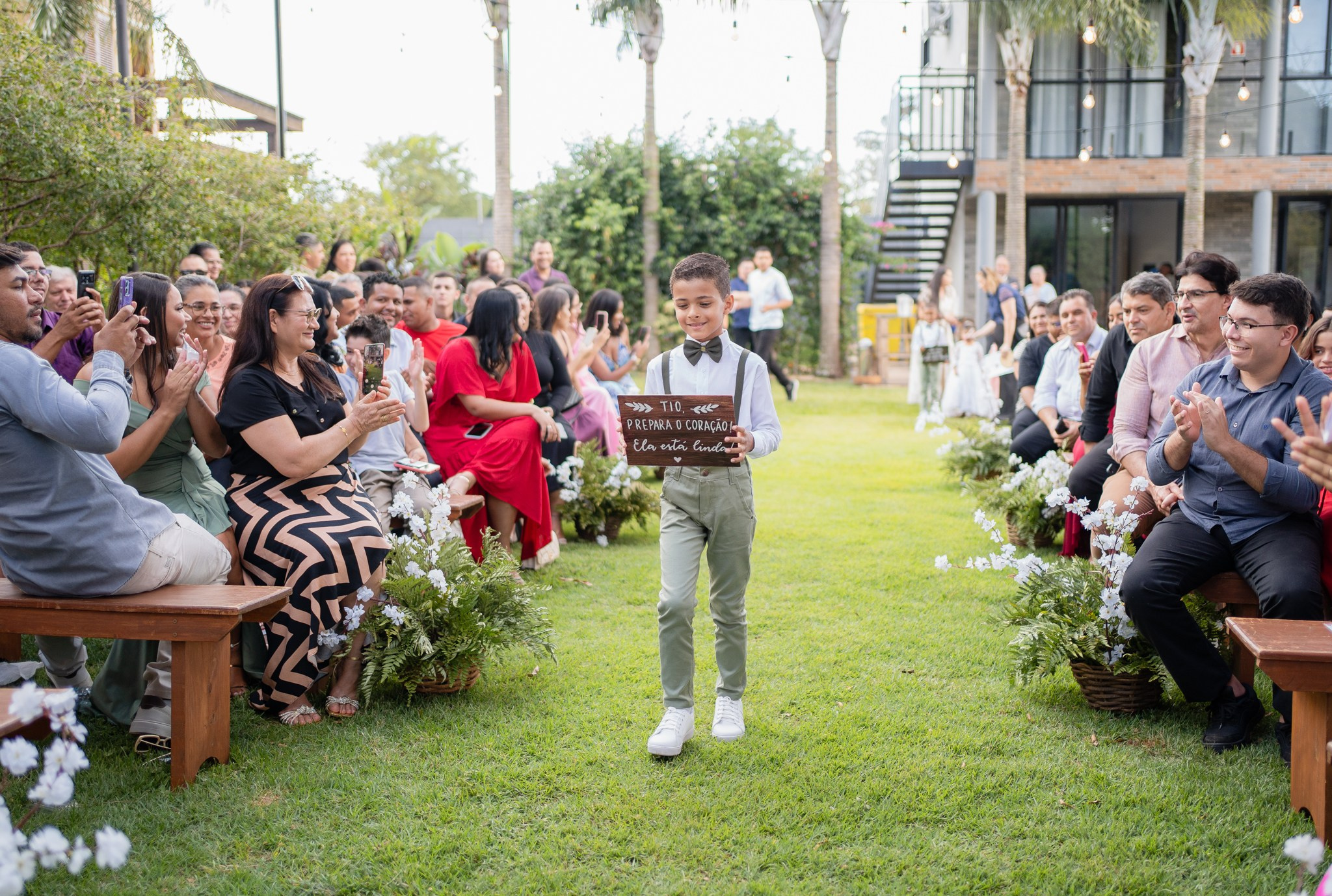 Larissa & Vinicius — Espaço Faveral / Aararaquara. Robson Colaço