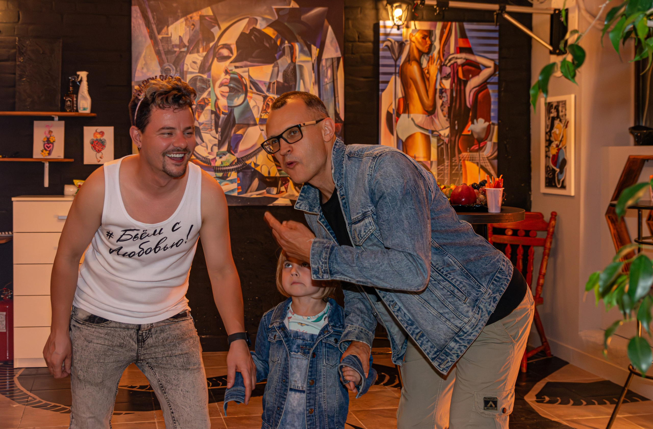 Репортажно фотографисање са отварања ТАТТО РОИ-а у Новом Саду, Србија. Викторија Федосеенко, фотограф у Србији