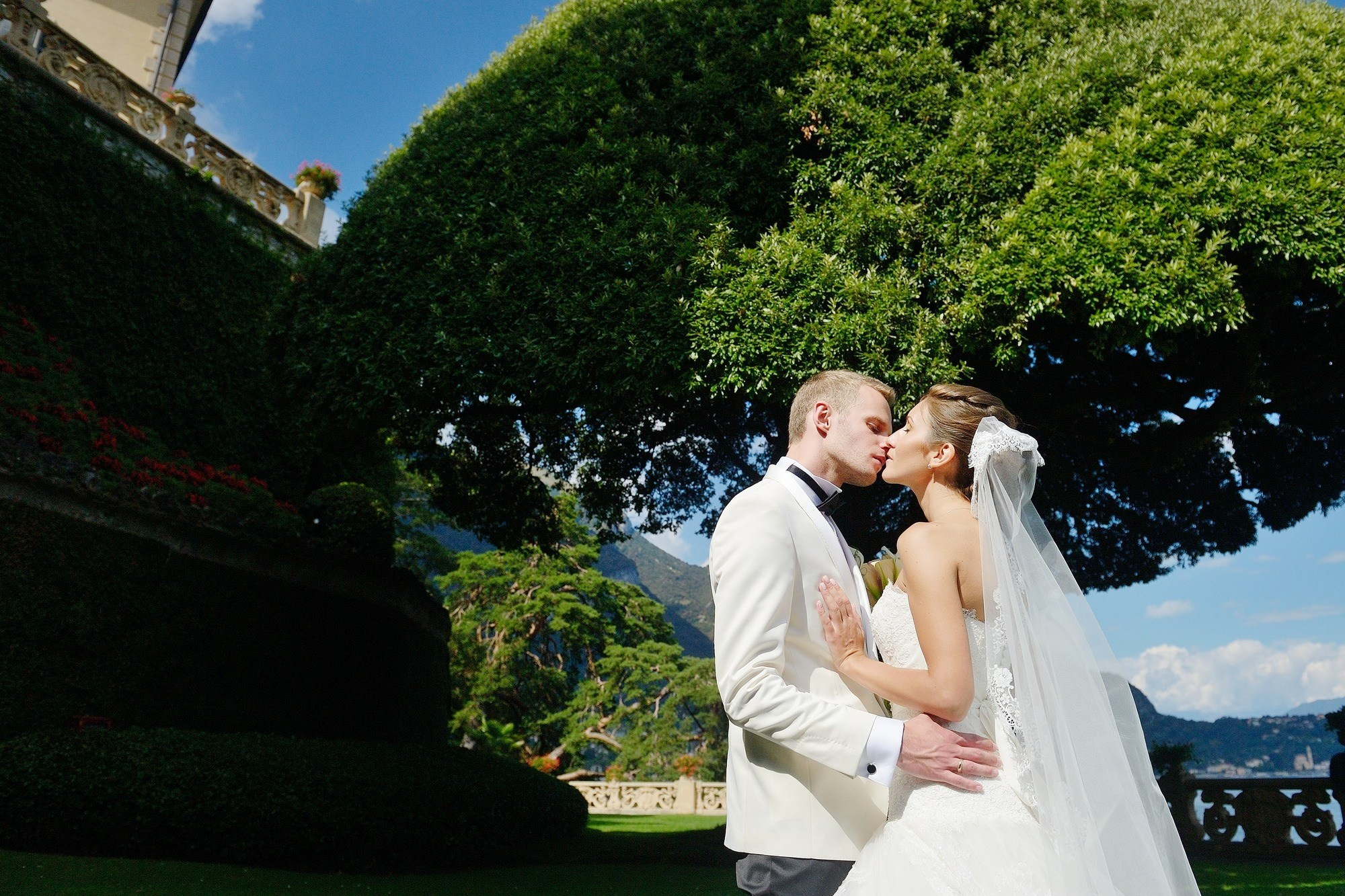 Destination Wedding on Lake Como — Civil Ceremony in Bellagio & Villa Balbianello. Bella Vita Weddings — Wedding Photography in Dubai & Destination