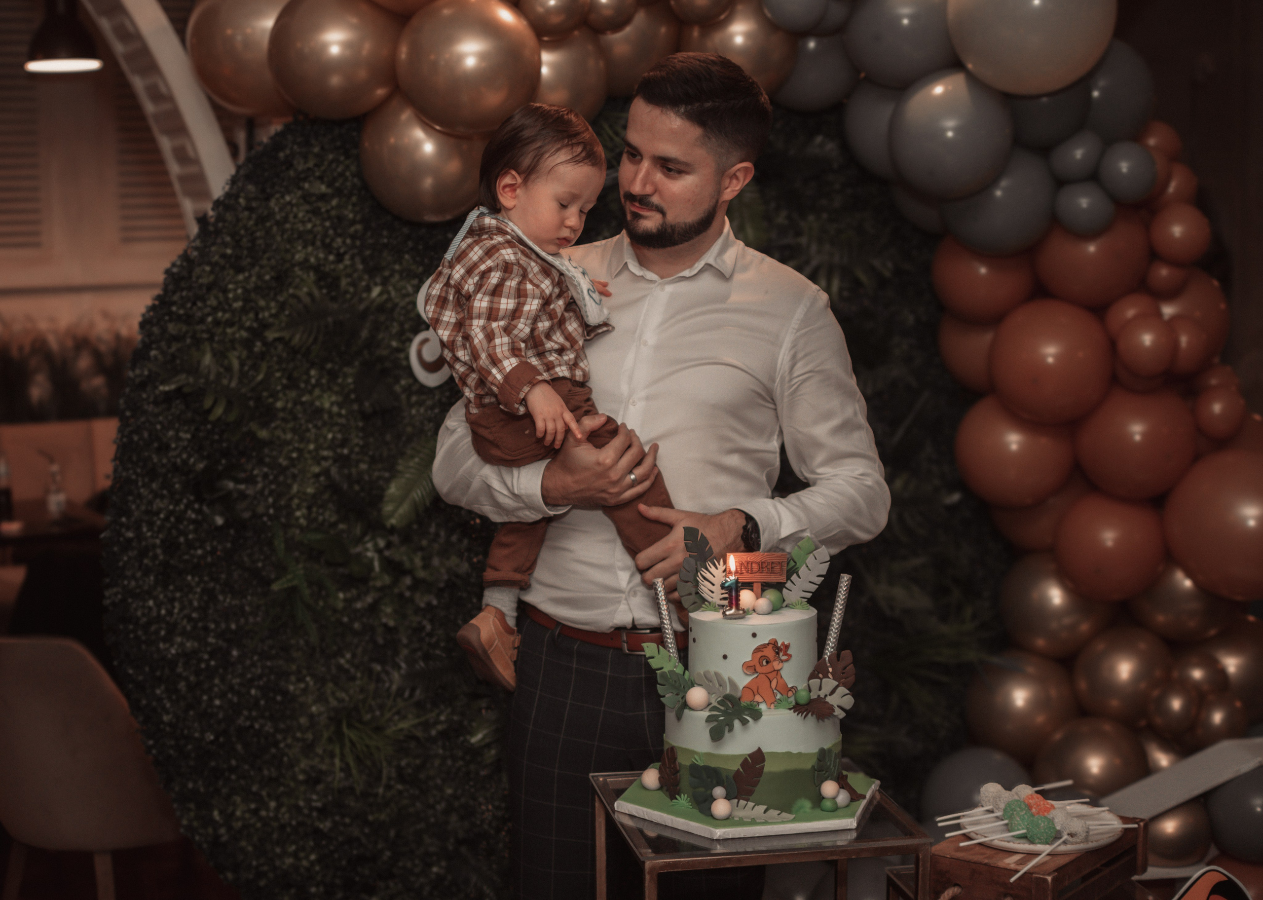Andrej, krštenje i rođendan. BambinaaPhotography