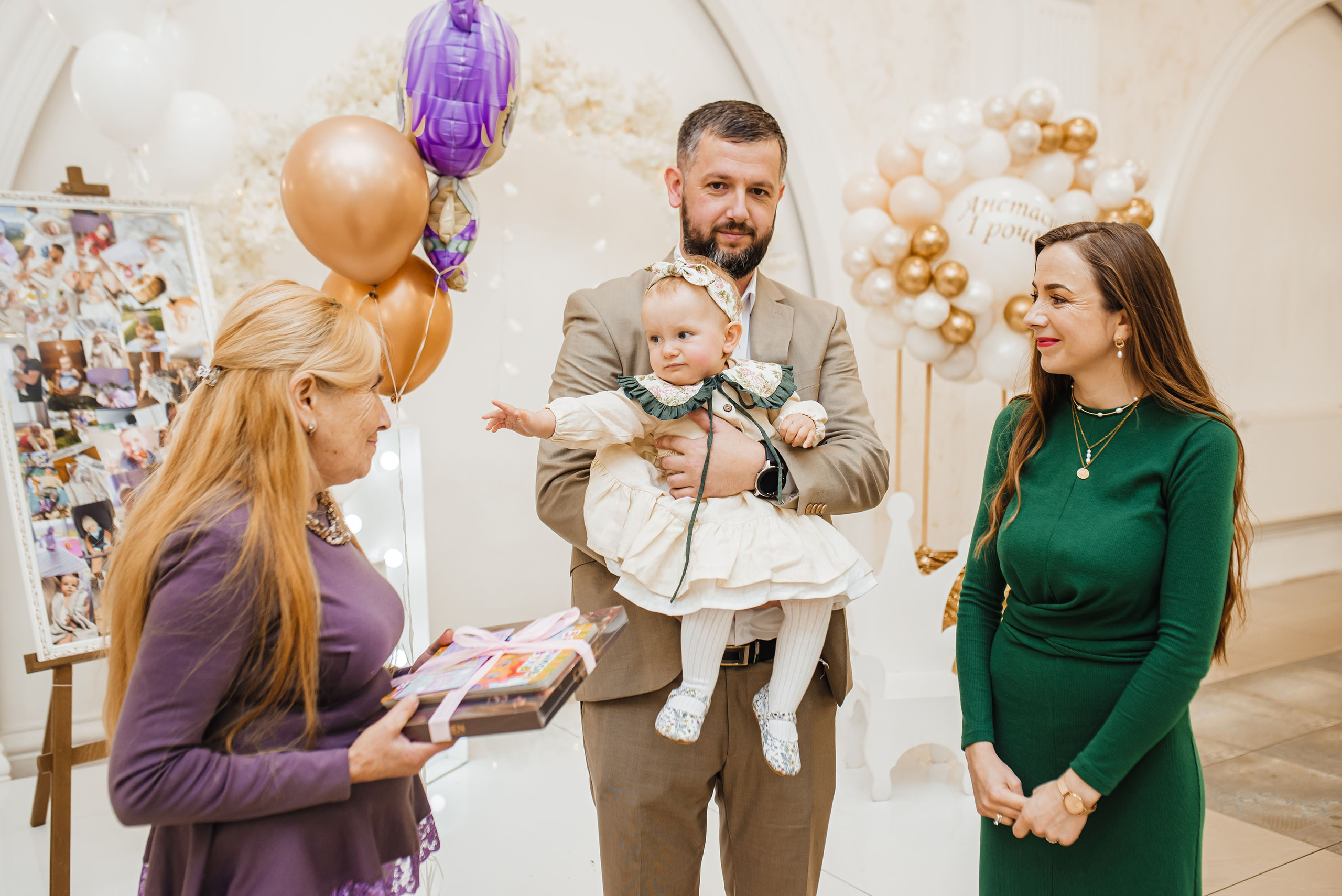 Сімейна фотосесія. 1 рочок Анастасії. Весільний та портретний фотограф Кизим Арсен