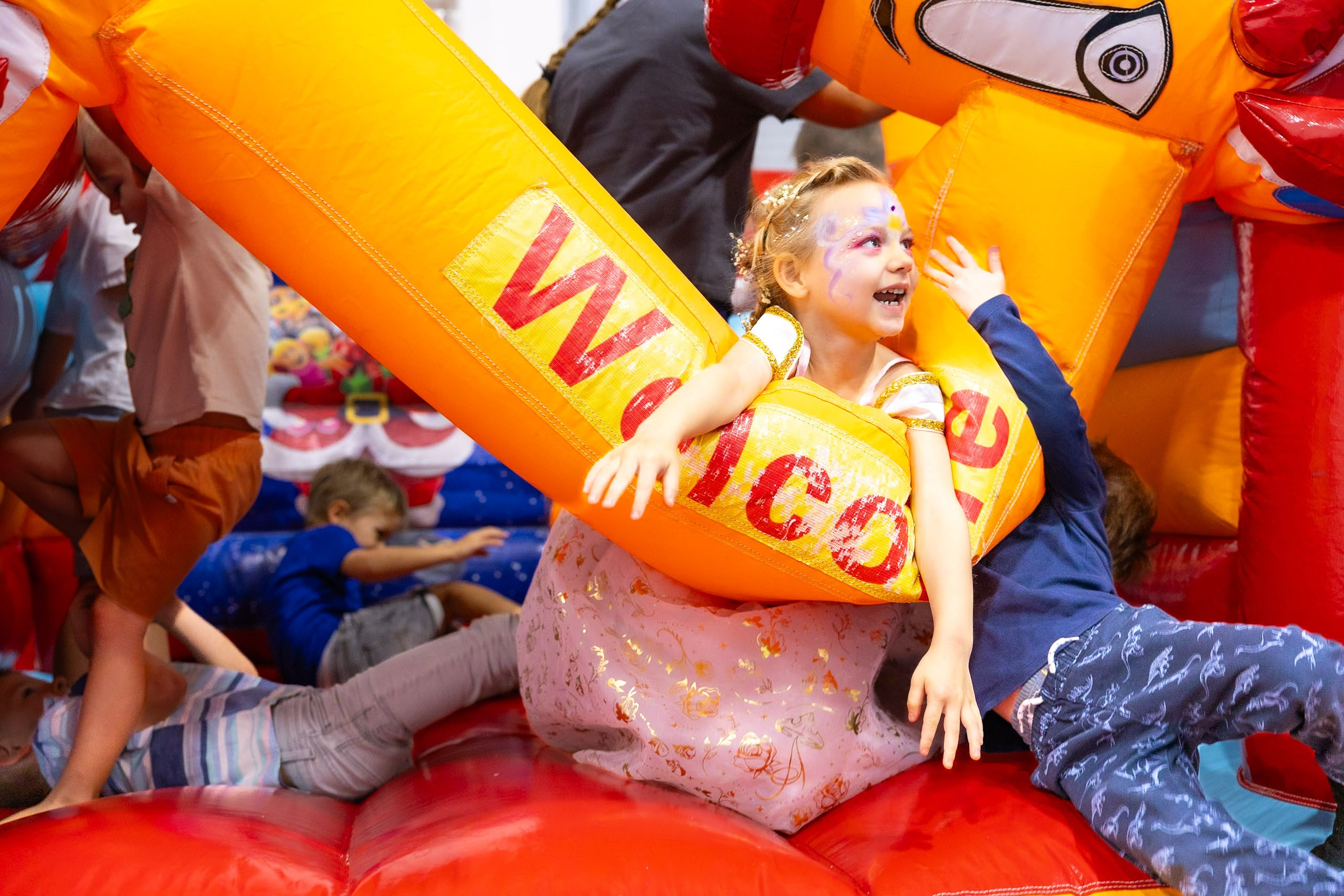 EVA b-day Party. Photographer Julia Makoveeva