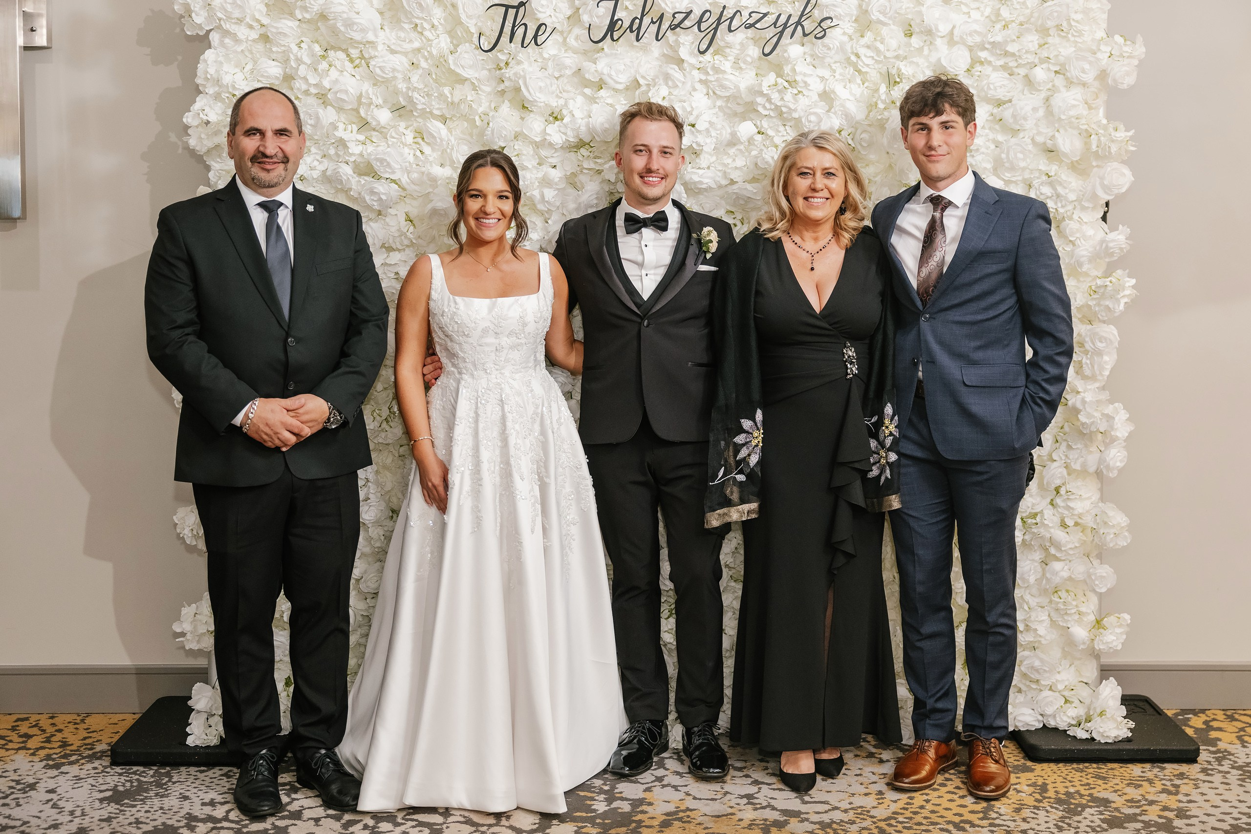 09.06.2025 Wedding. Wedding family event photographer in Chicago Nick Yushevich