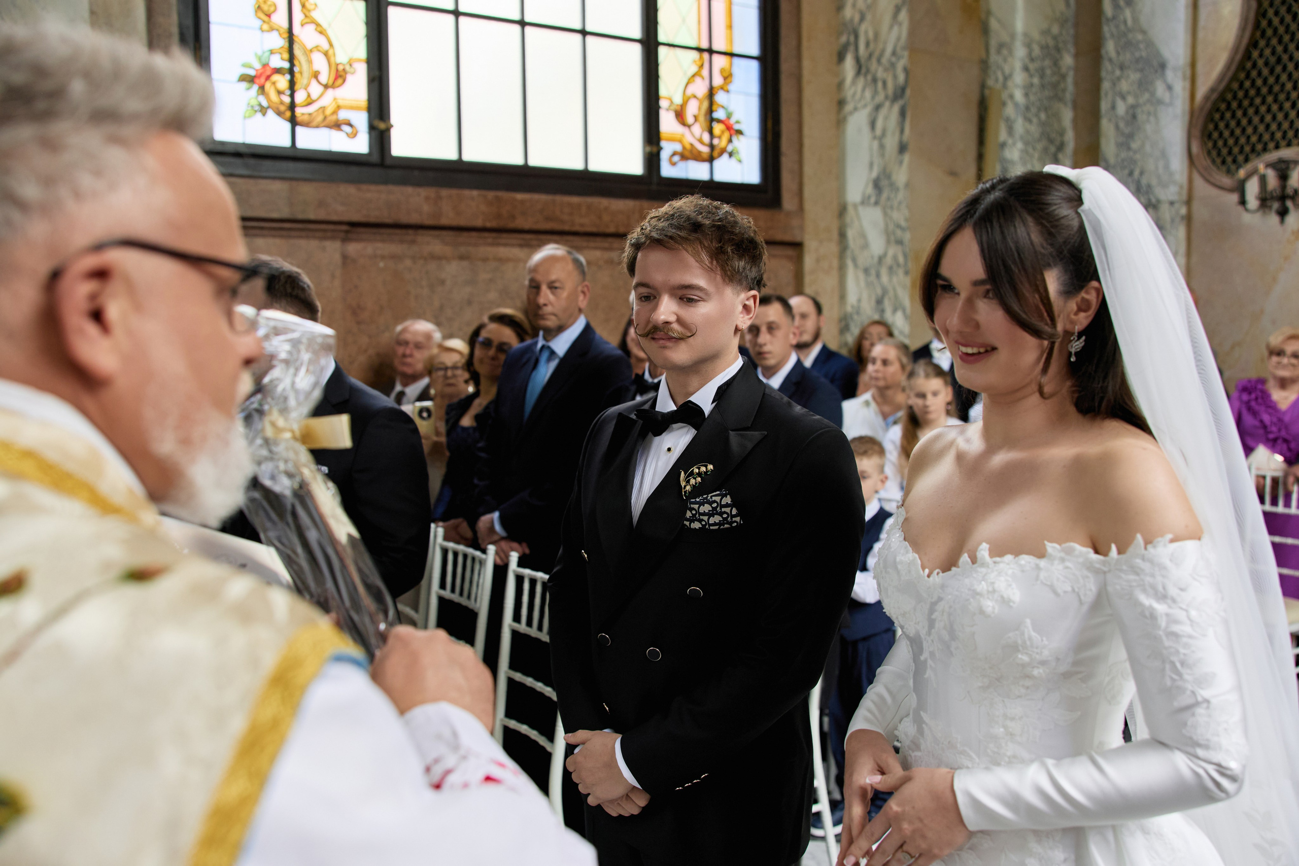 Wiktoria & Kacper. Pałac Goetz. Fotograf ślubny i rodzinny w Krakowie Yana Klymova