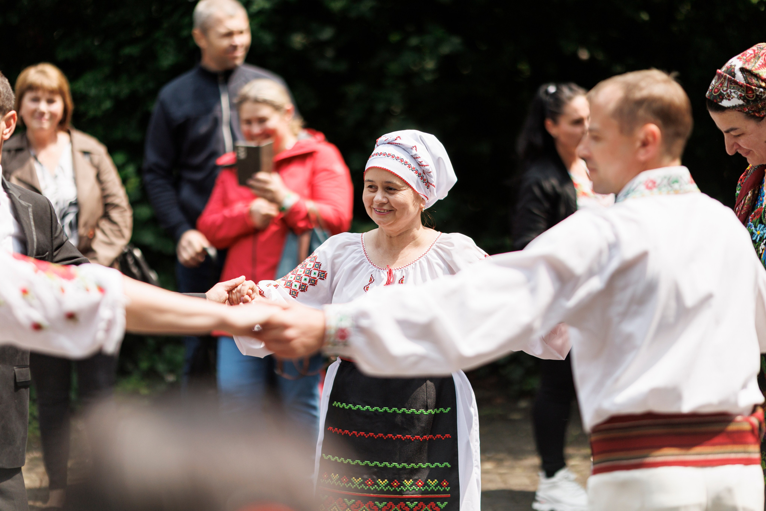 Hora Dorului 2025. Dienstleistungen