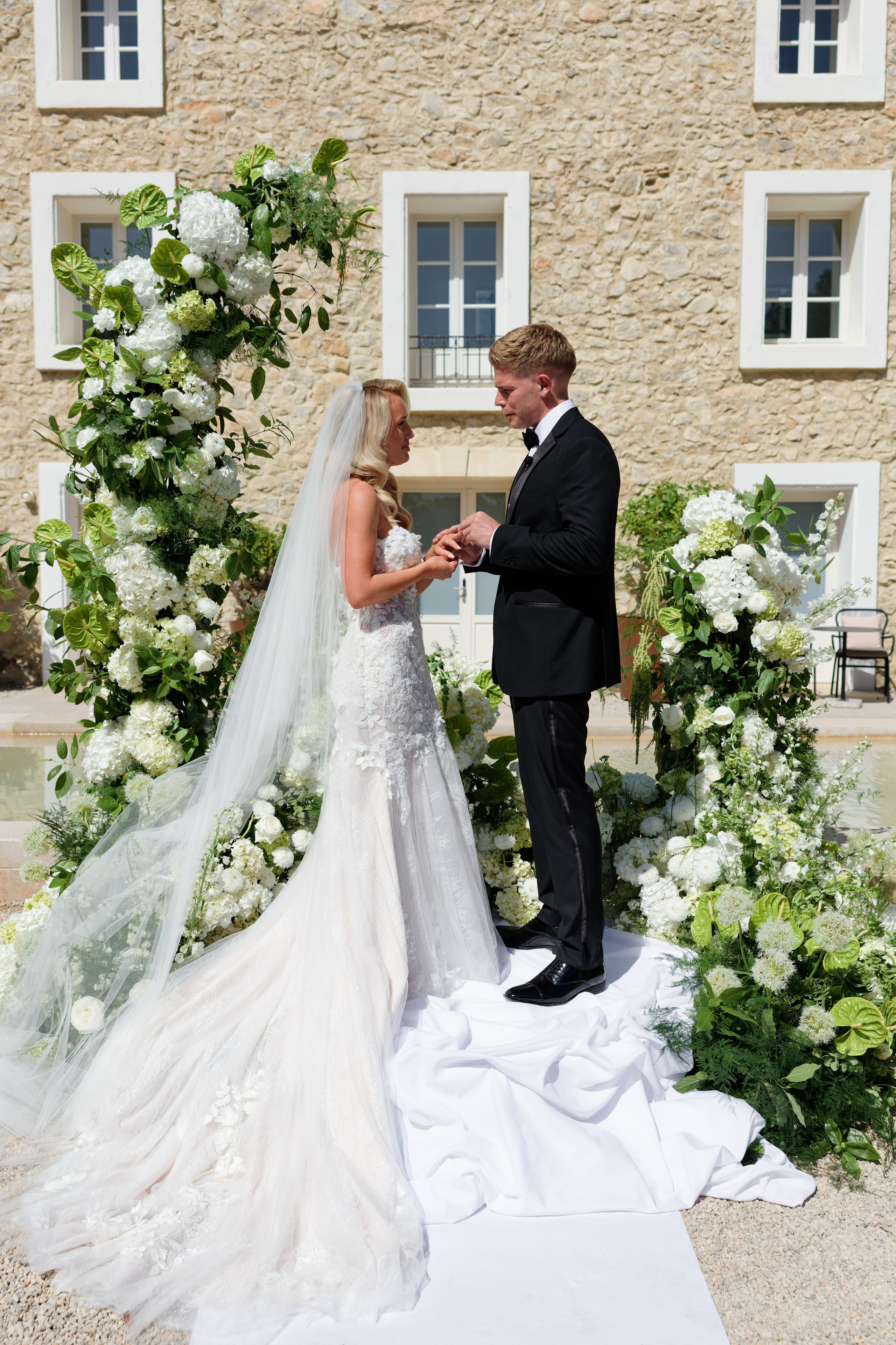 Wedding at Château L’Hospitalet in Narbonne, France. Destination Wedding Photographer — Nikita Burtsev