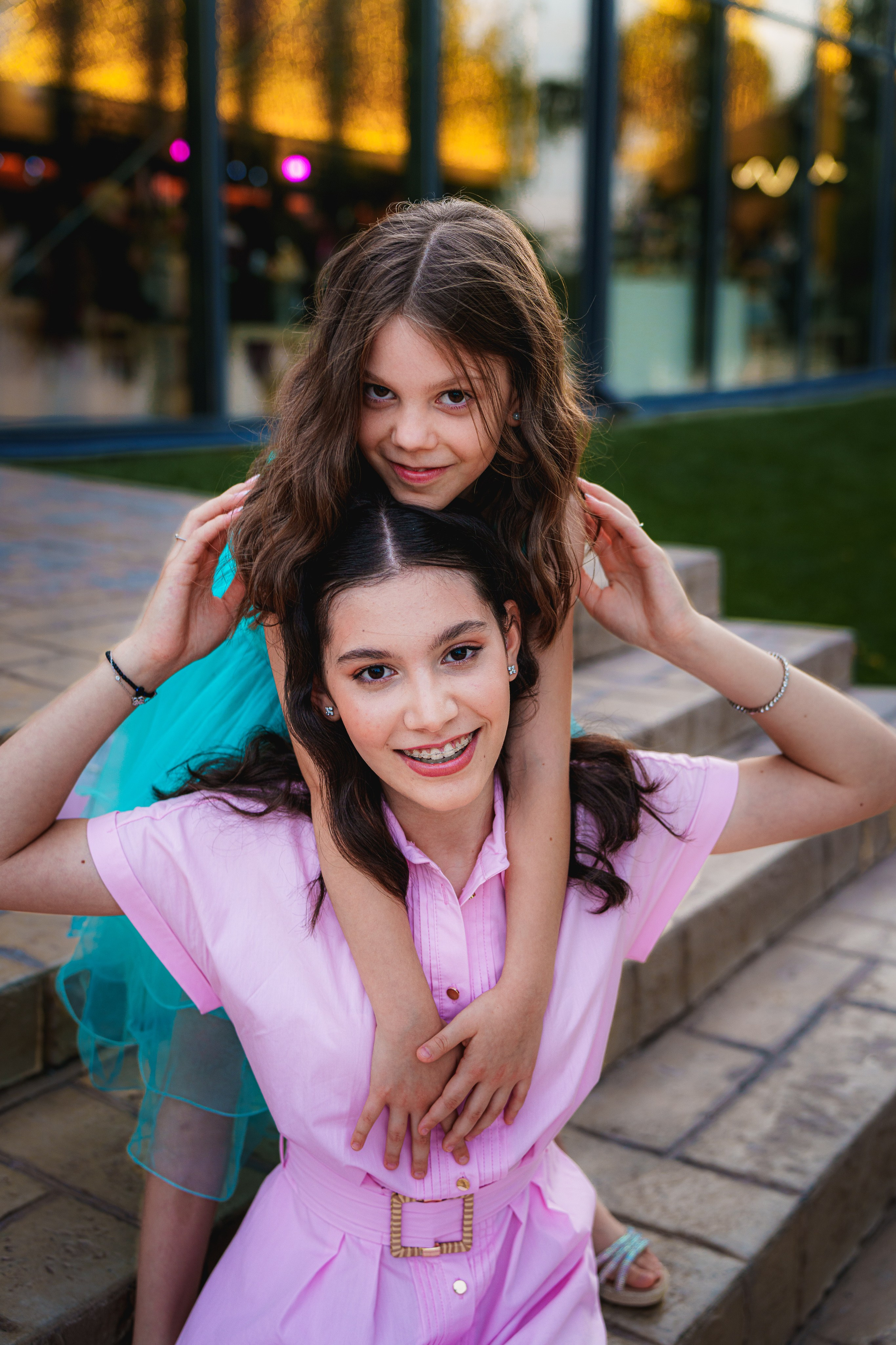 Ședința foto cu Ecaterina și Ilinca – portrete pline de zâmbete și emoție. Liviu Andrei - Fotograf