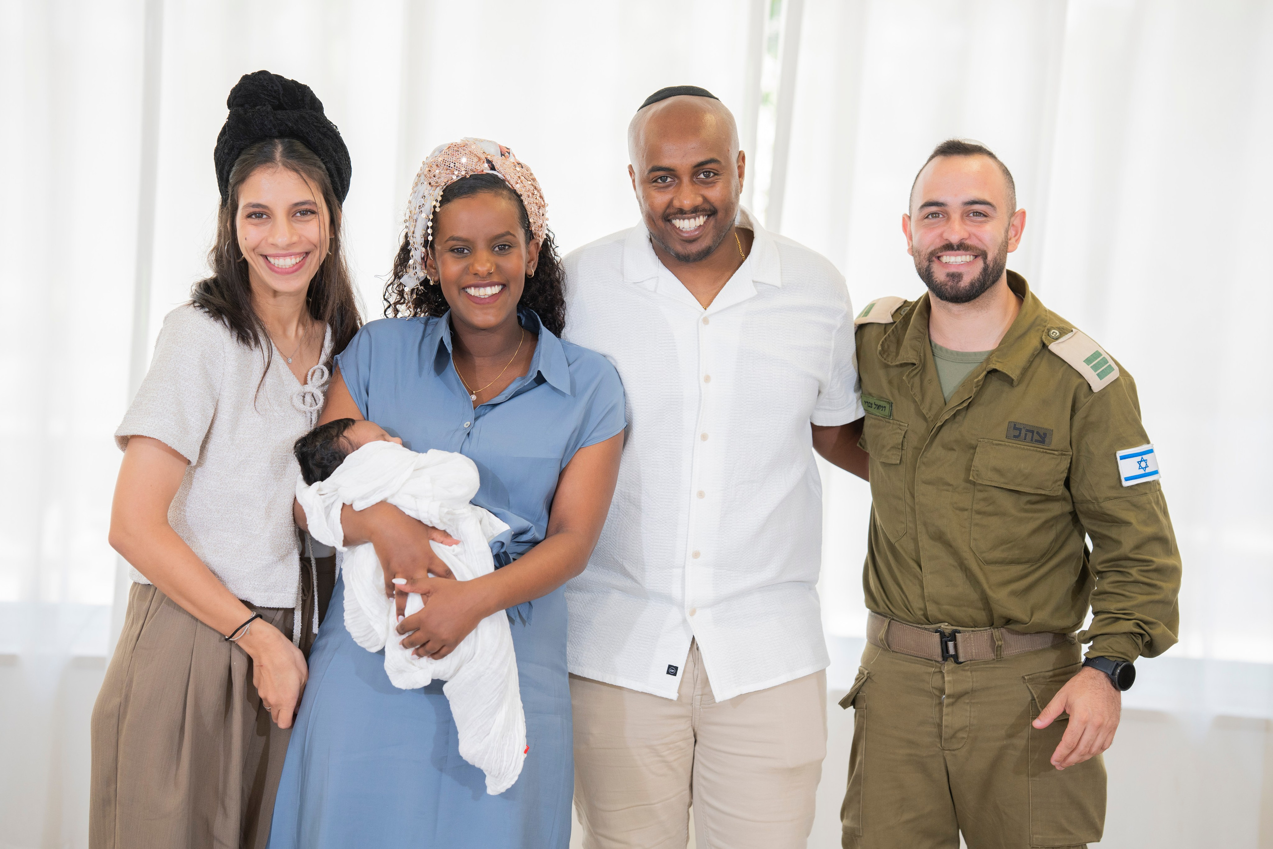 משפחת סלומון. יוסף מזרחי צילום חתונה, ברית וזוגיות. צלם מקצועי שאוהב להוציא אתכם הכי יפים ברגעים הכי מרגשים