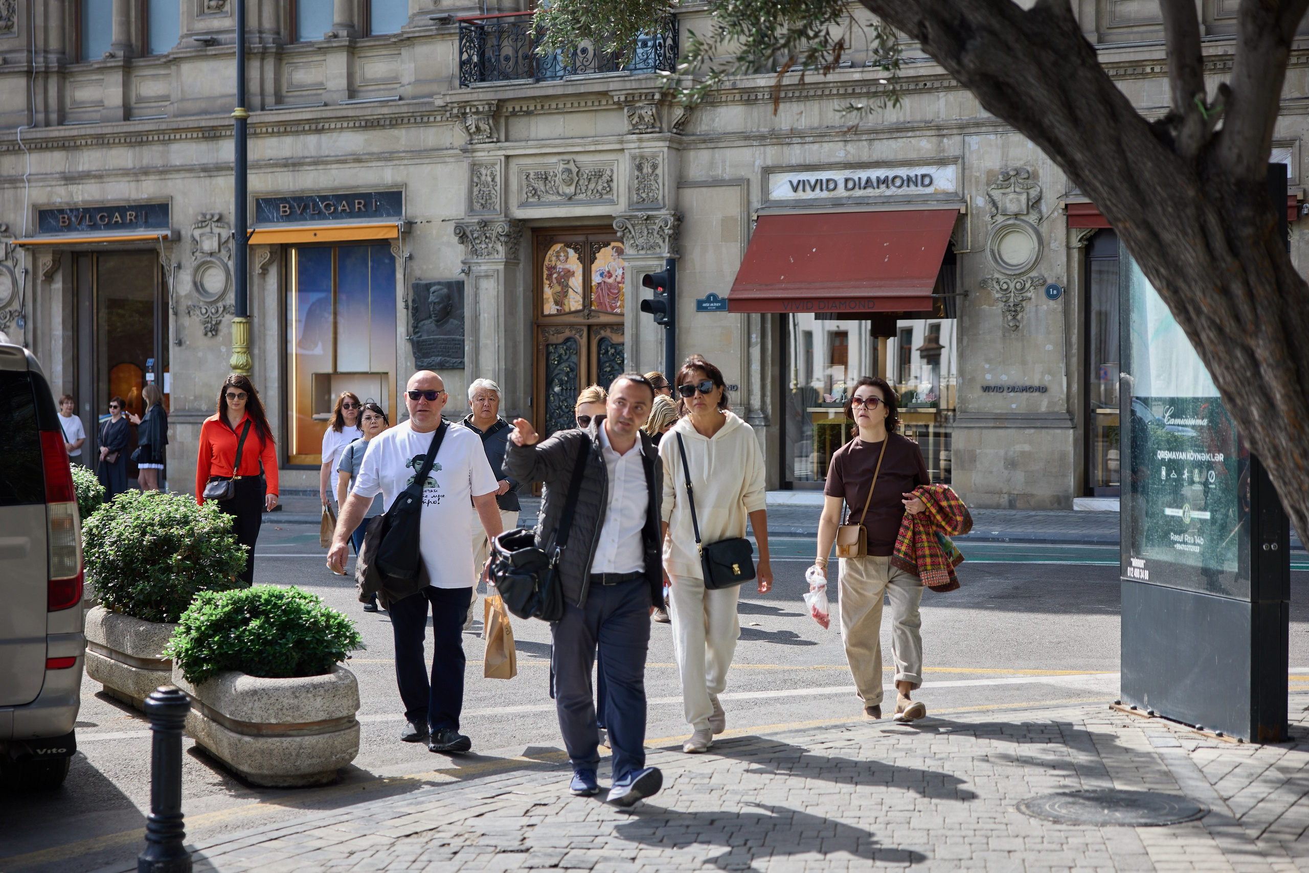 Экскурсия по Баку. День 2. Photographer in Baku Kamran Enceladus