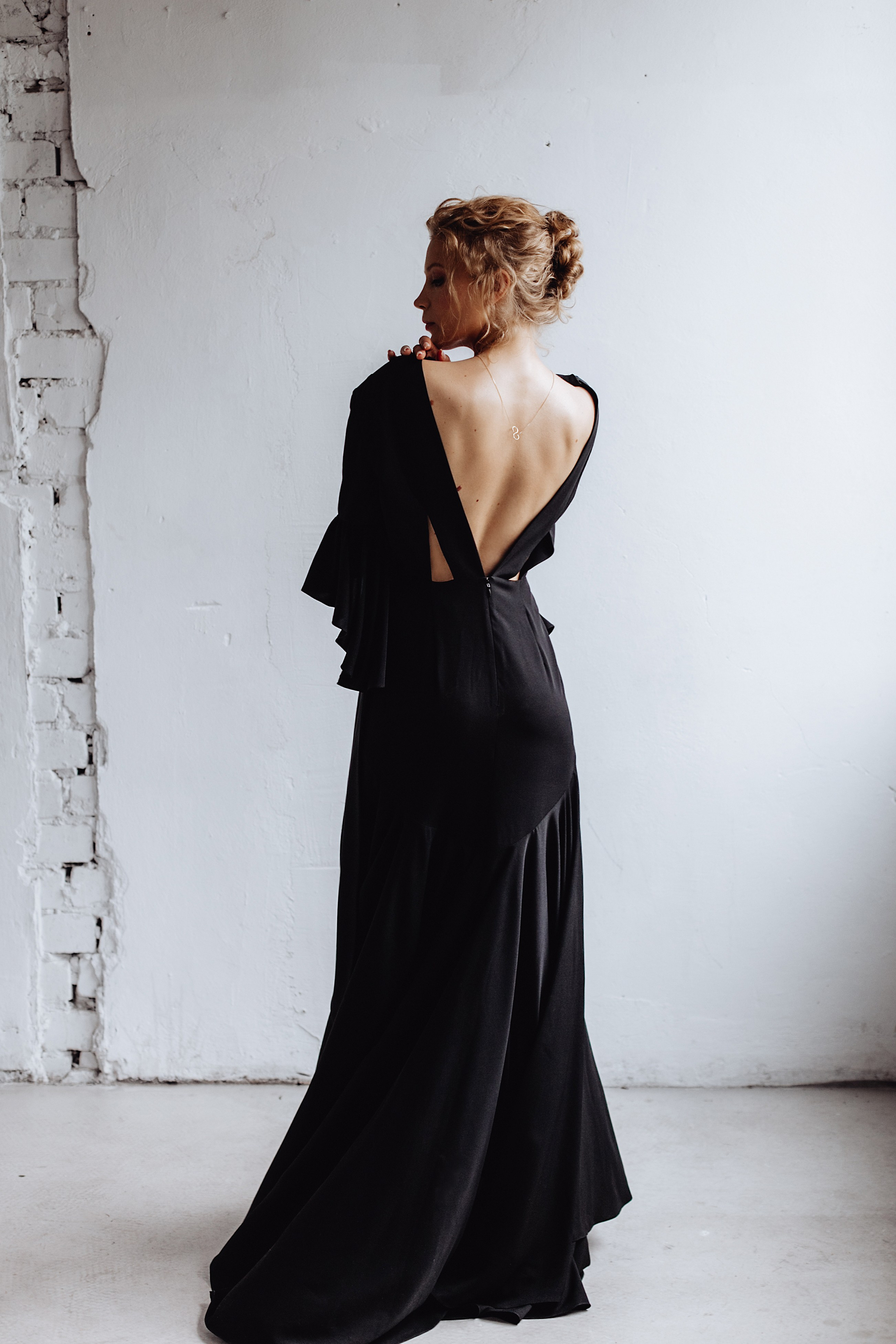 Light and shadow. Amazing photo session at a time convenient for you. Y