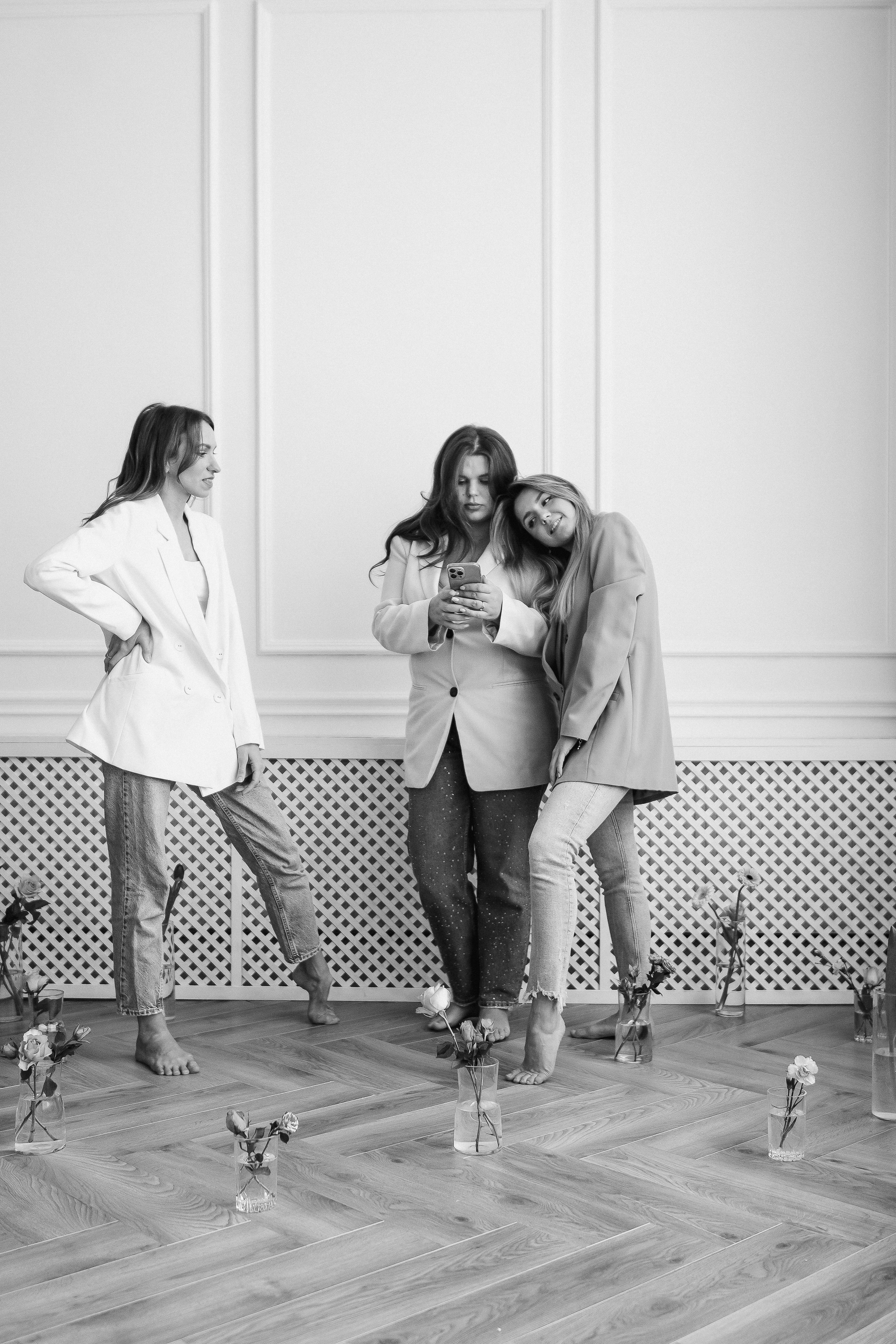 Саша, Настя и Маша. Главная