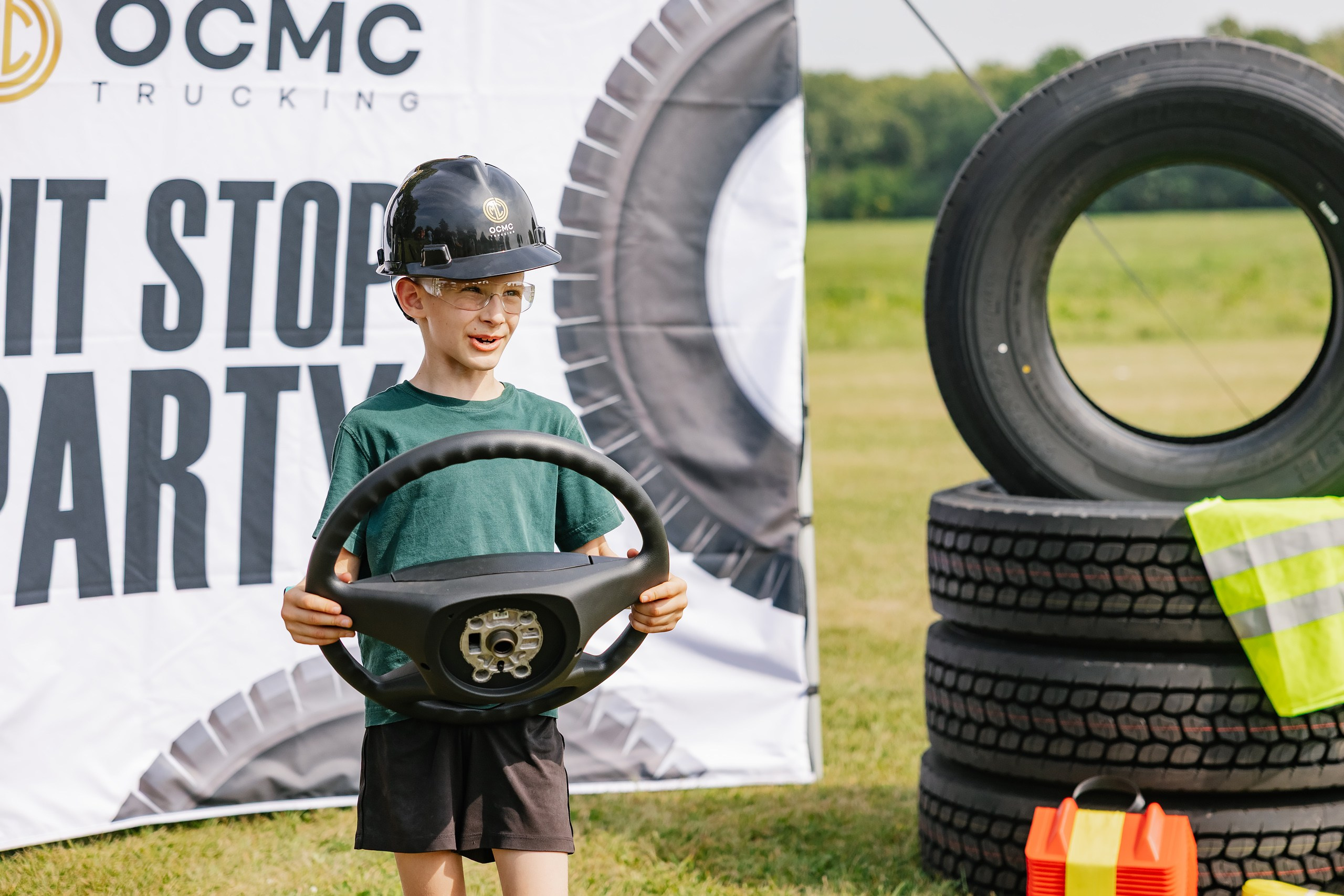 OCMC 09.13.2025. Wedding family event photographer in Chicago Nick Yushevich