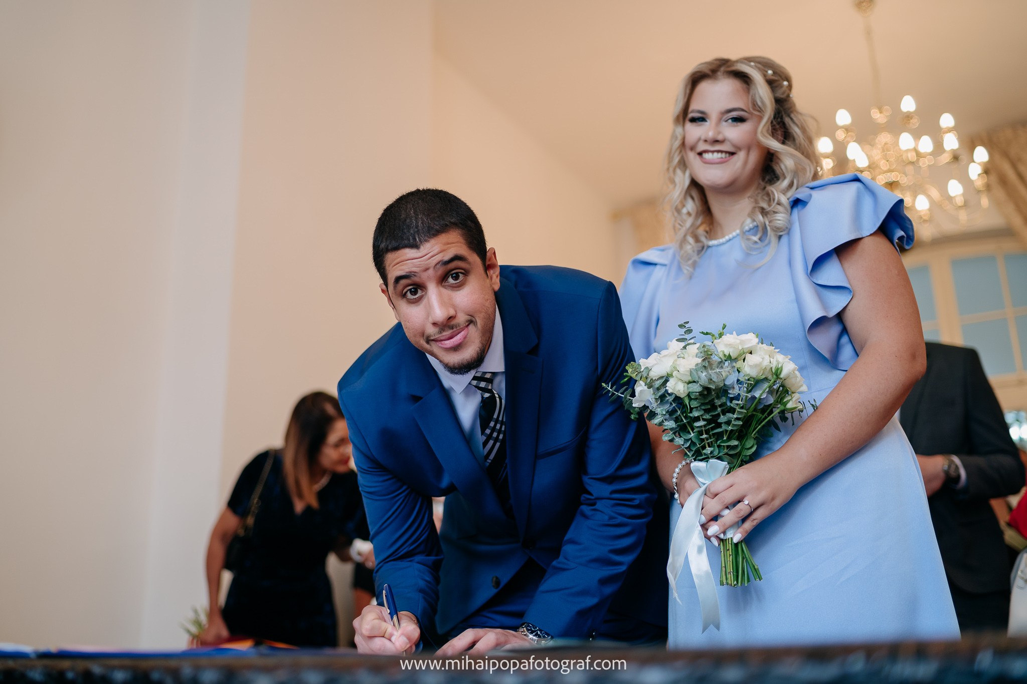 Fotograf Cununie Civilă în București - Mihai Popa Fotograf. Fotograf Nuntă & Botez București - Mihai Popa | Dincolo de oameni, imortalizez emoții!