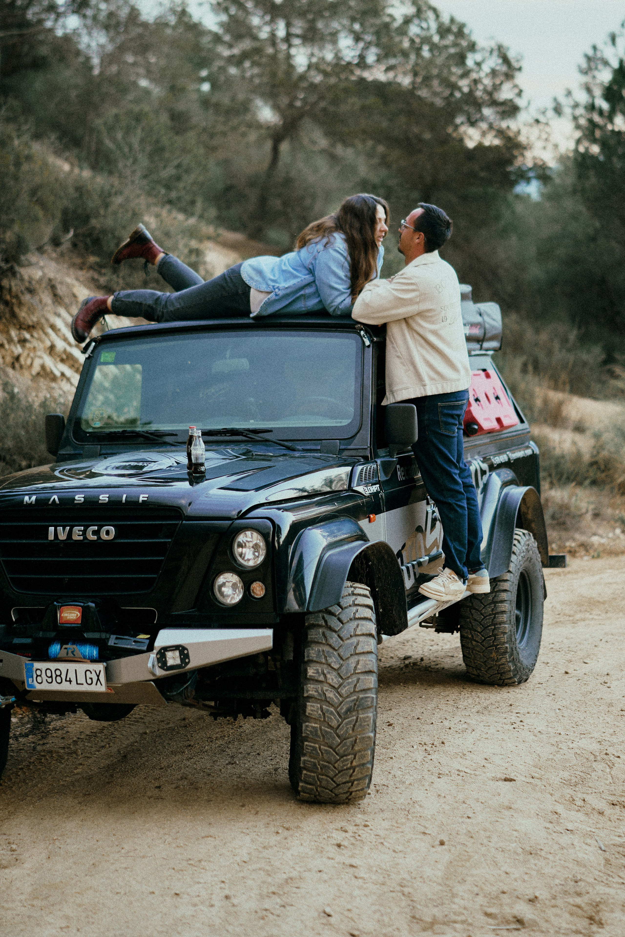 Луис и Лена. Машина. Фотограф в Барселоне Жанна Захарченко