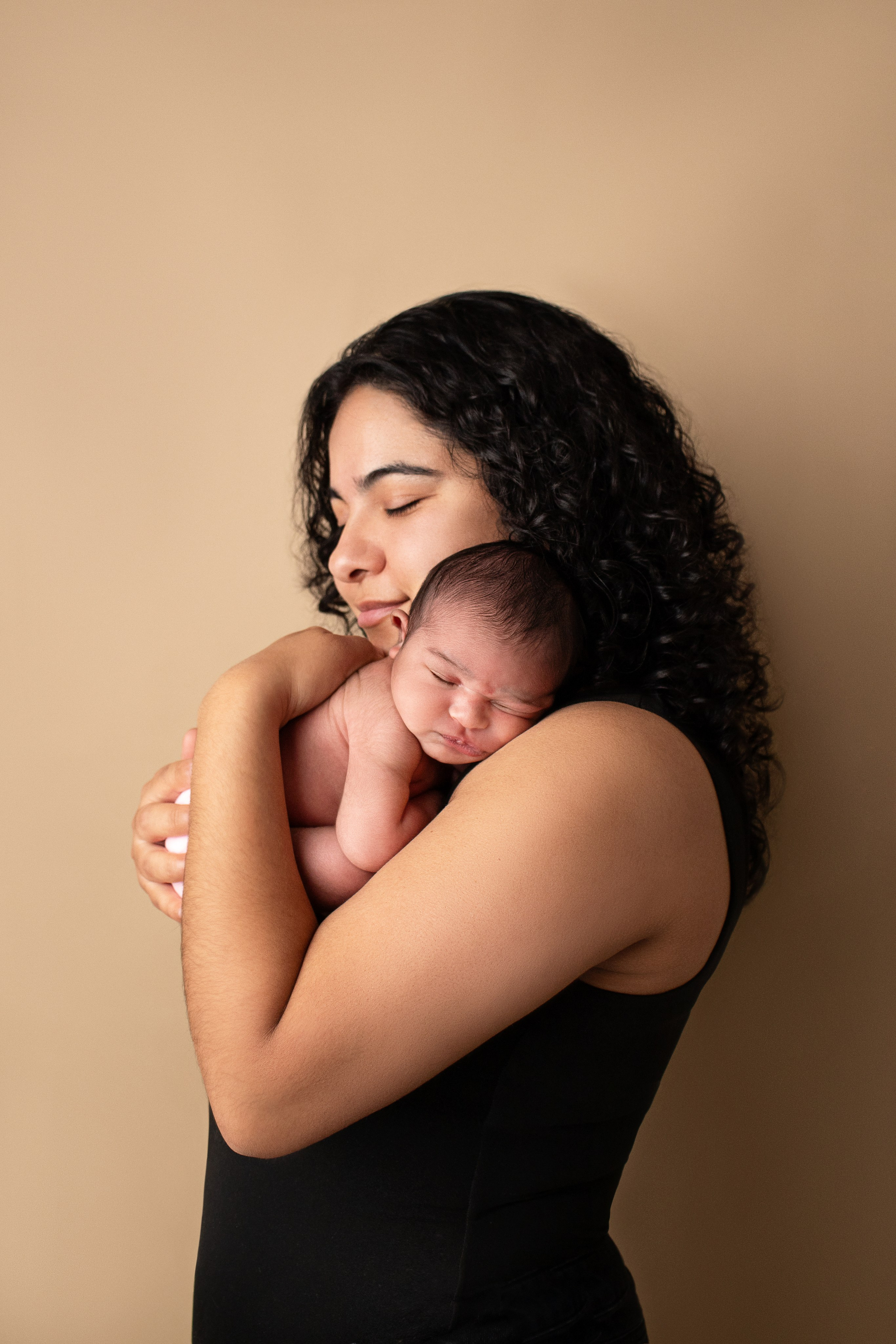 Newborn Classic. Mary Newborn Photo