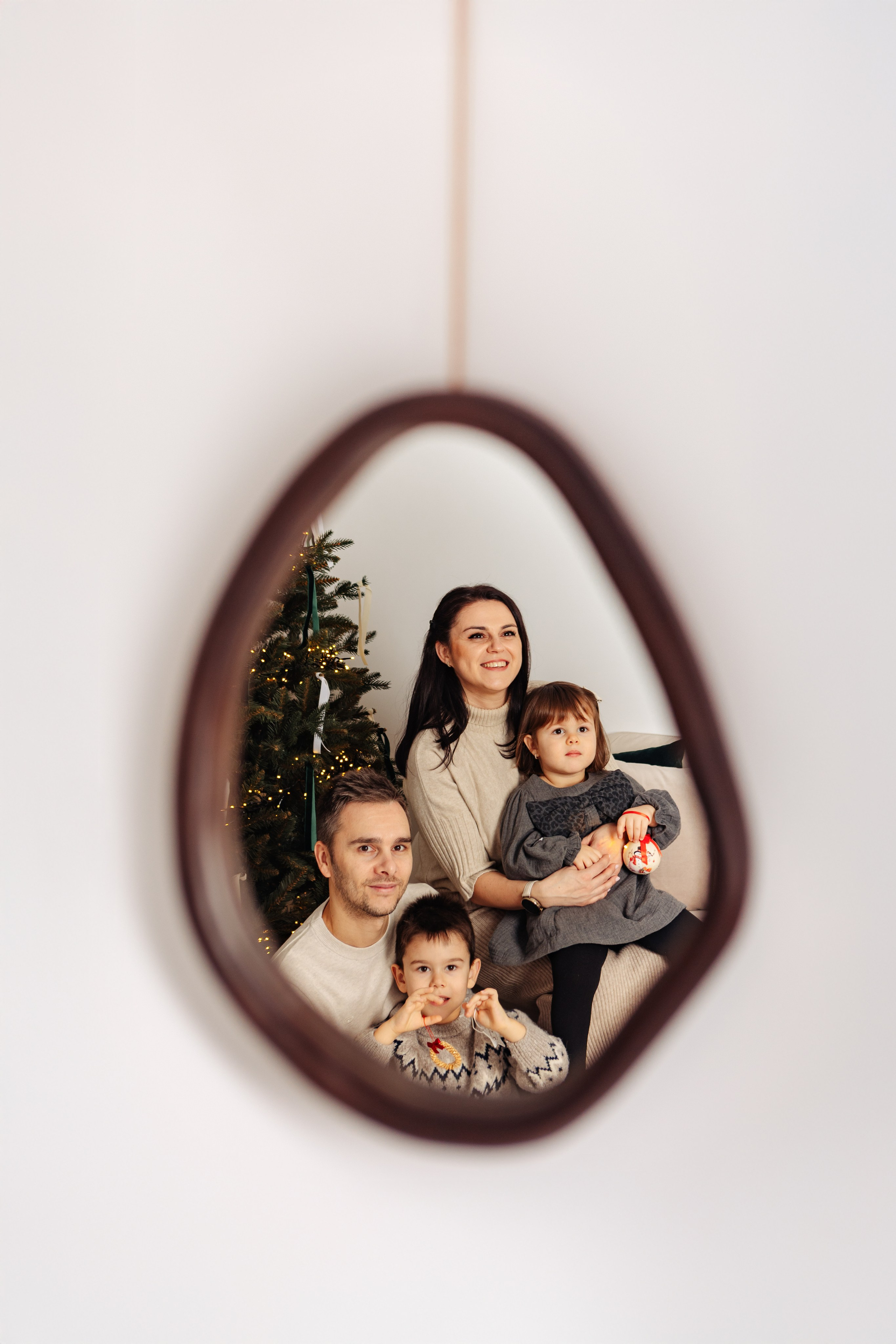 Familia Codreanu. Cristina Andronache fotograf Brașov fotograf de familie fotograf de nunta Brașov