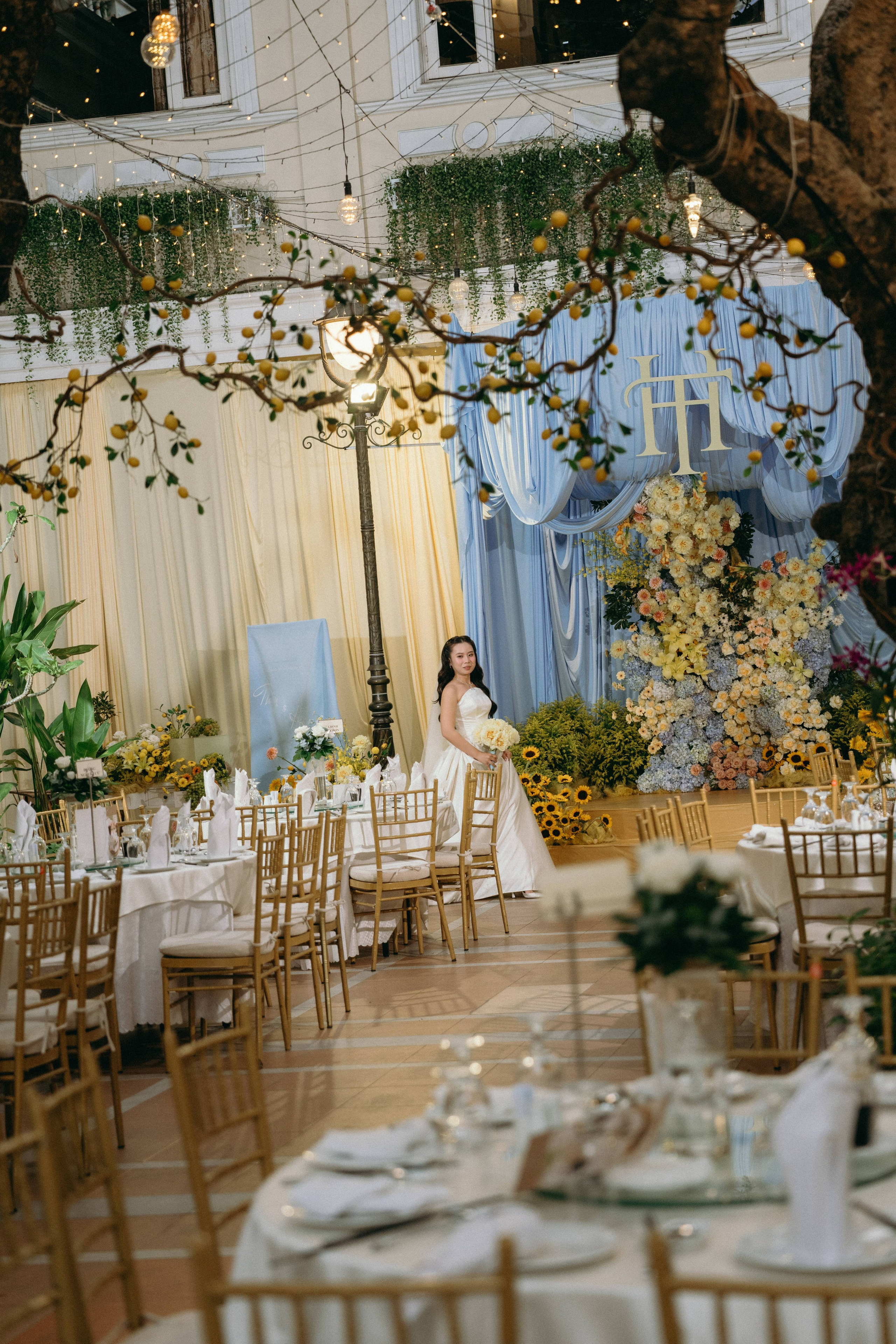 Hoang + Thuy | Photojournalism. BenColor Studio