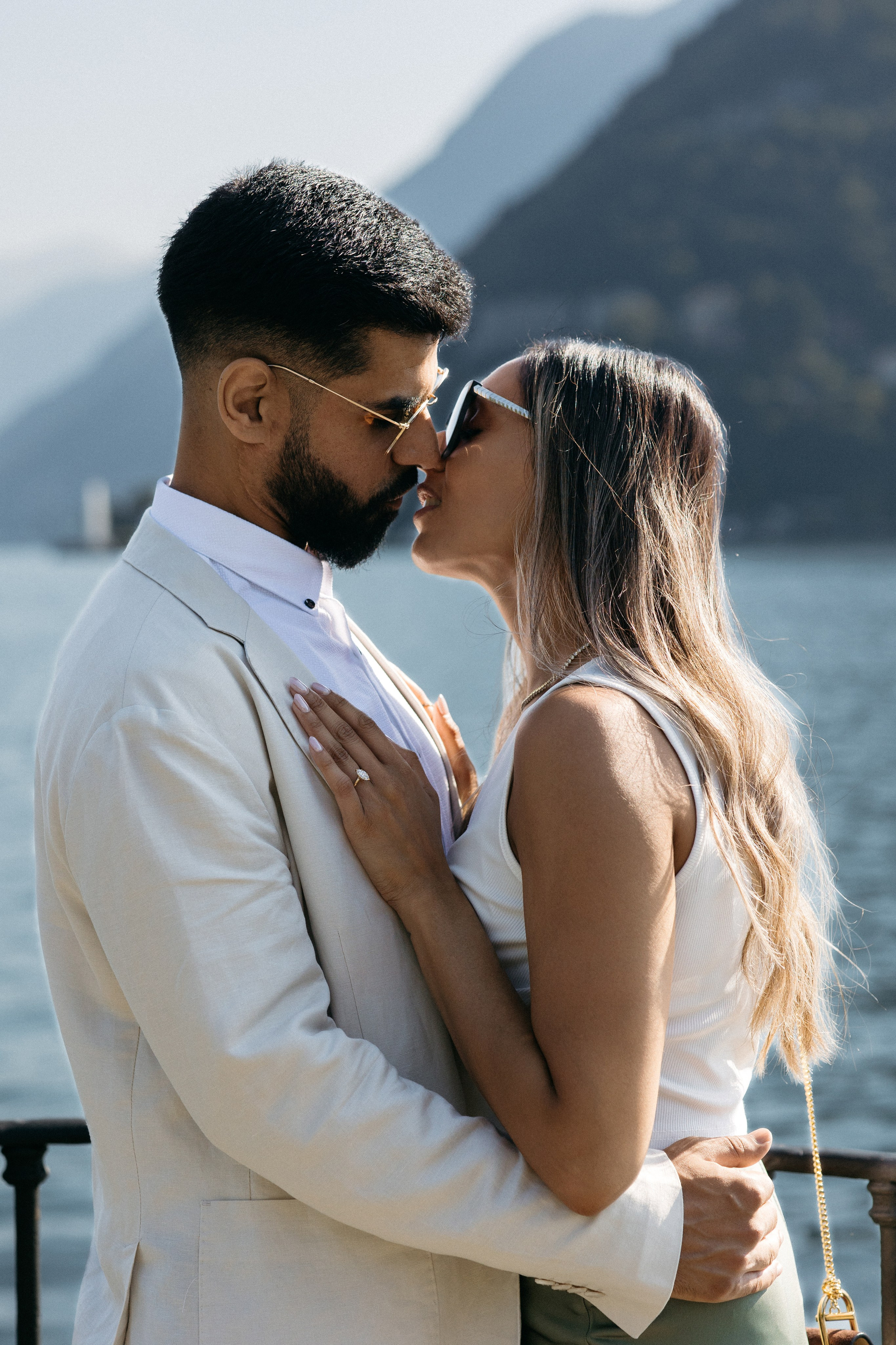She said yes 💍. Wedding photographer in Italy
