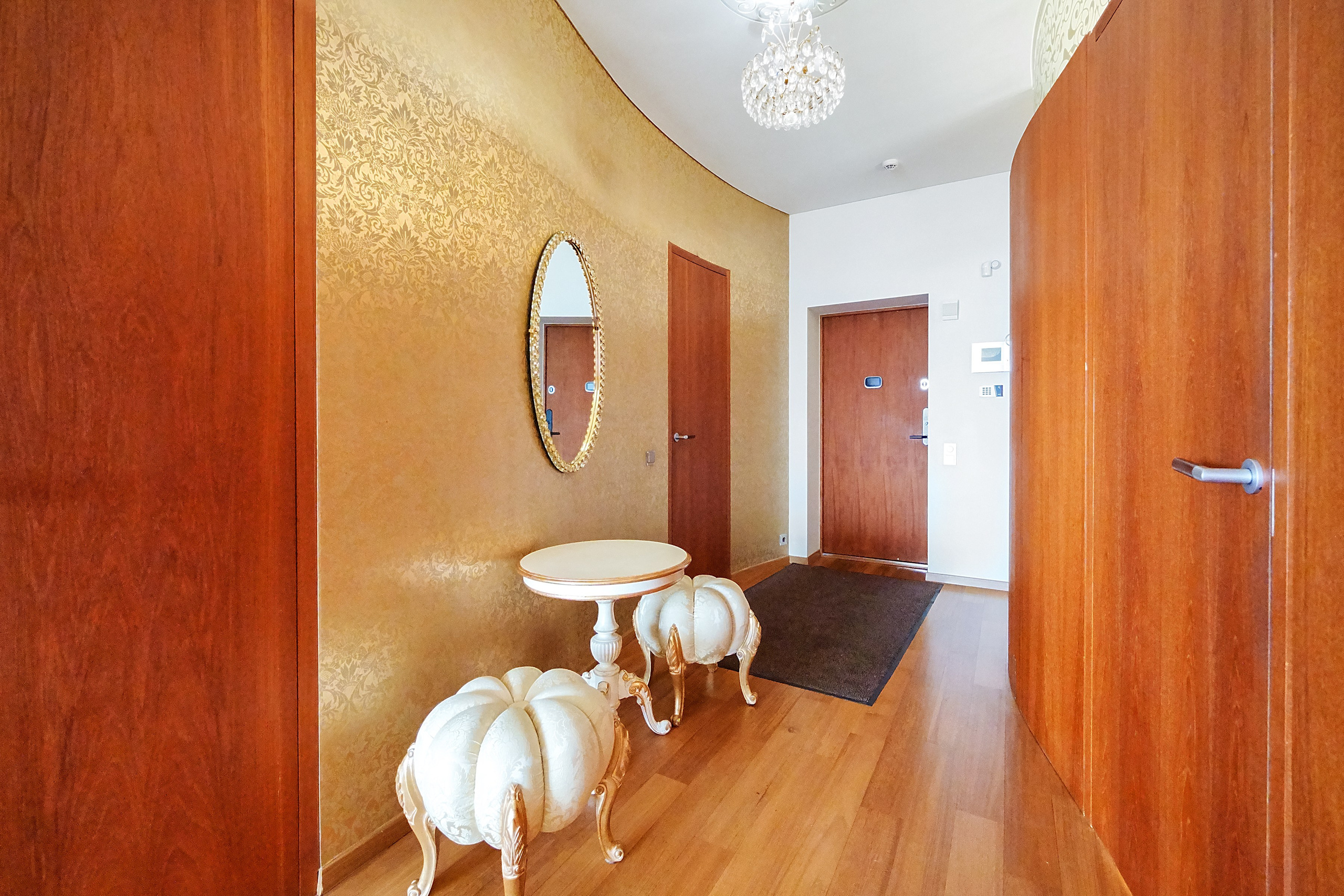 Butų, gyvenamųjų namų, komercinių patalpų fotografavimas. Elina Sapiega fotografė Vilniuje