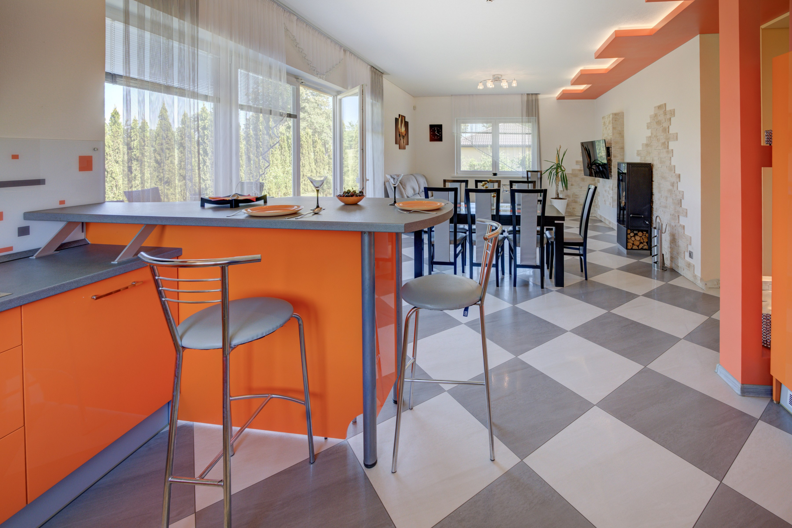 Žudiškių k. Ežero g. 70, Rešes sen. Elina Sapiega fotografė Vilniuje