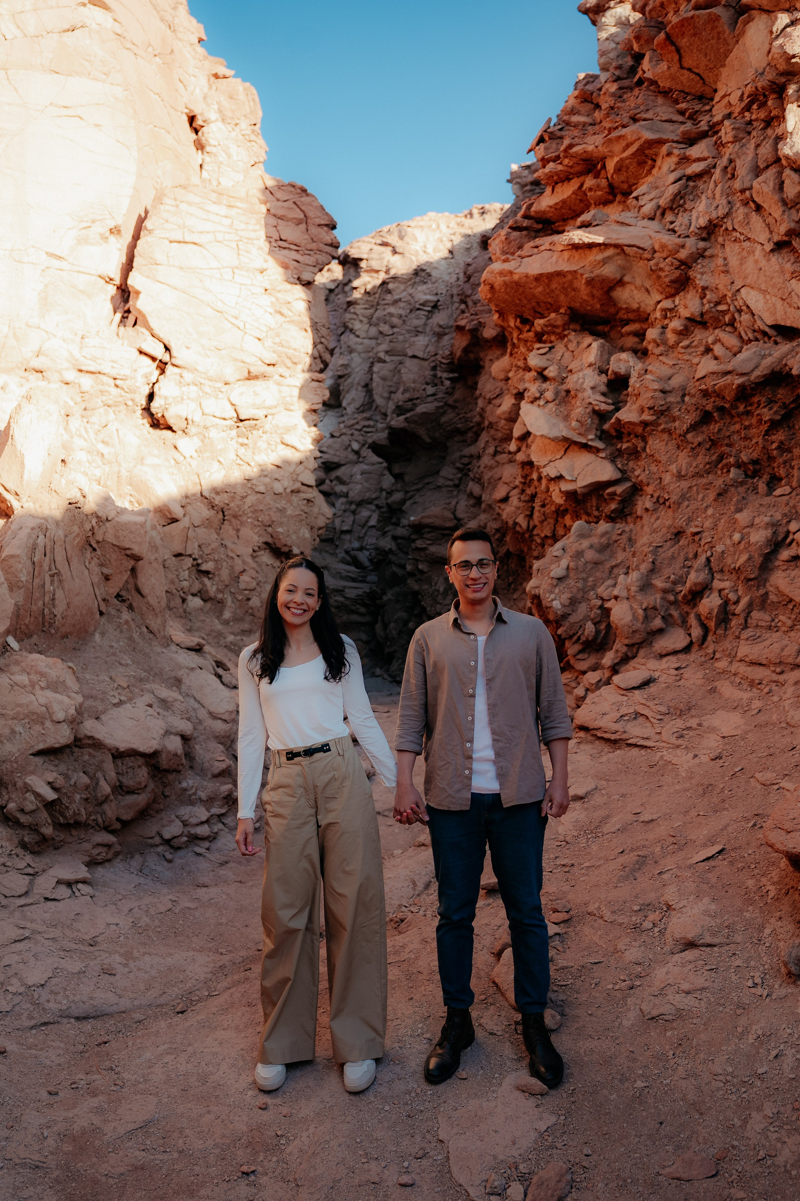 Sessão casual no Vale dos Cogumelos. Fotógrafo em San Pedro de Atacama