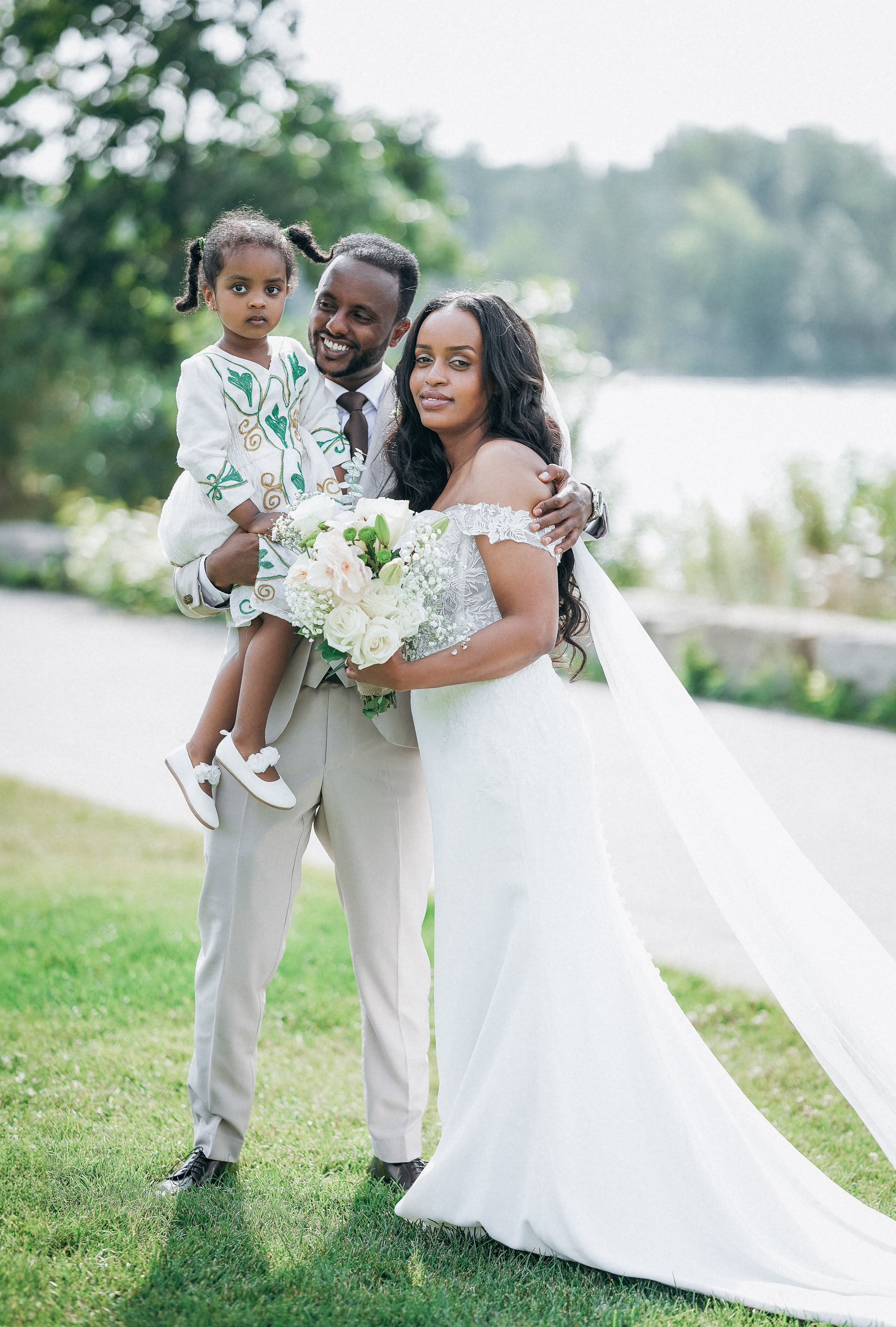 WEDDINGS. Calgary Portrait & Family and Child Photographer