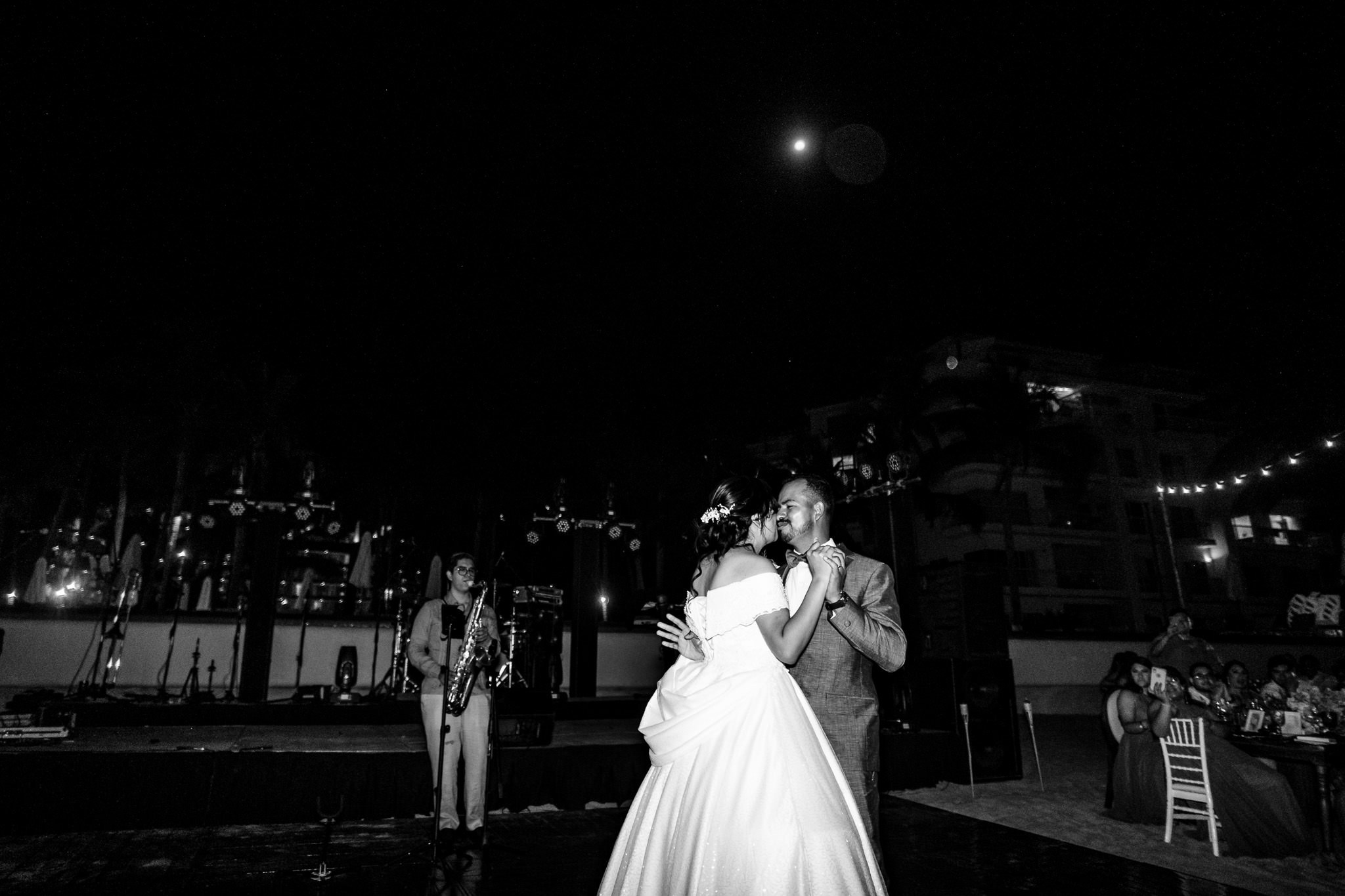 Lupita y Abel / Puerto Vallarta. Wedding and family photographer in Mexico City