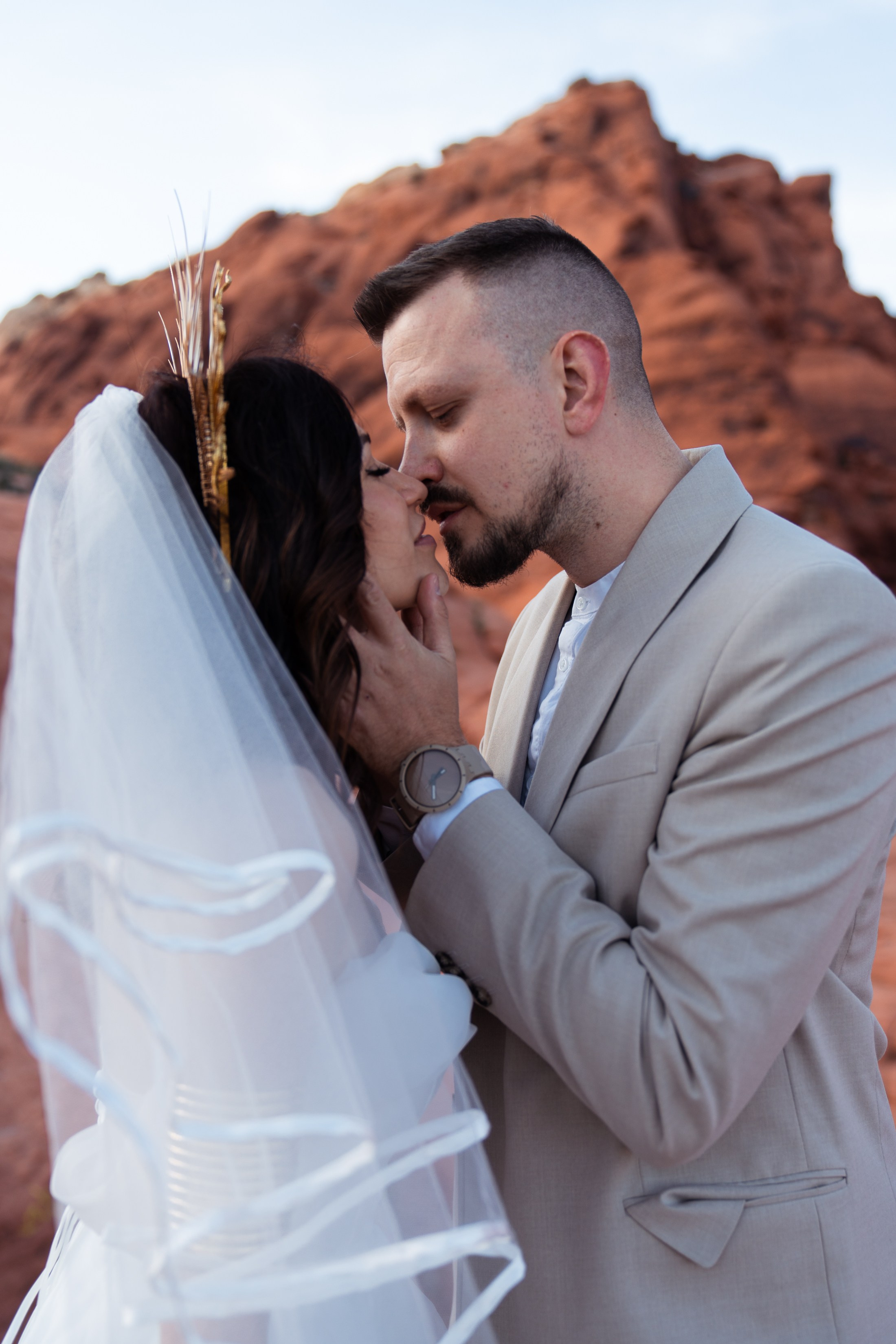 M&S. Wedding & elopement photographer Viktoriya Kravtsov. Las Vegas