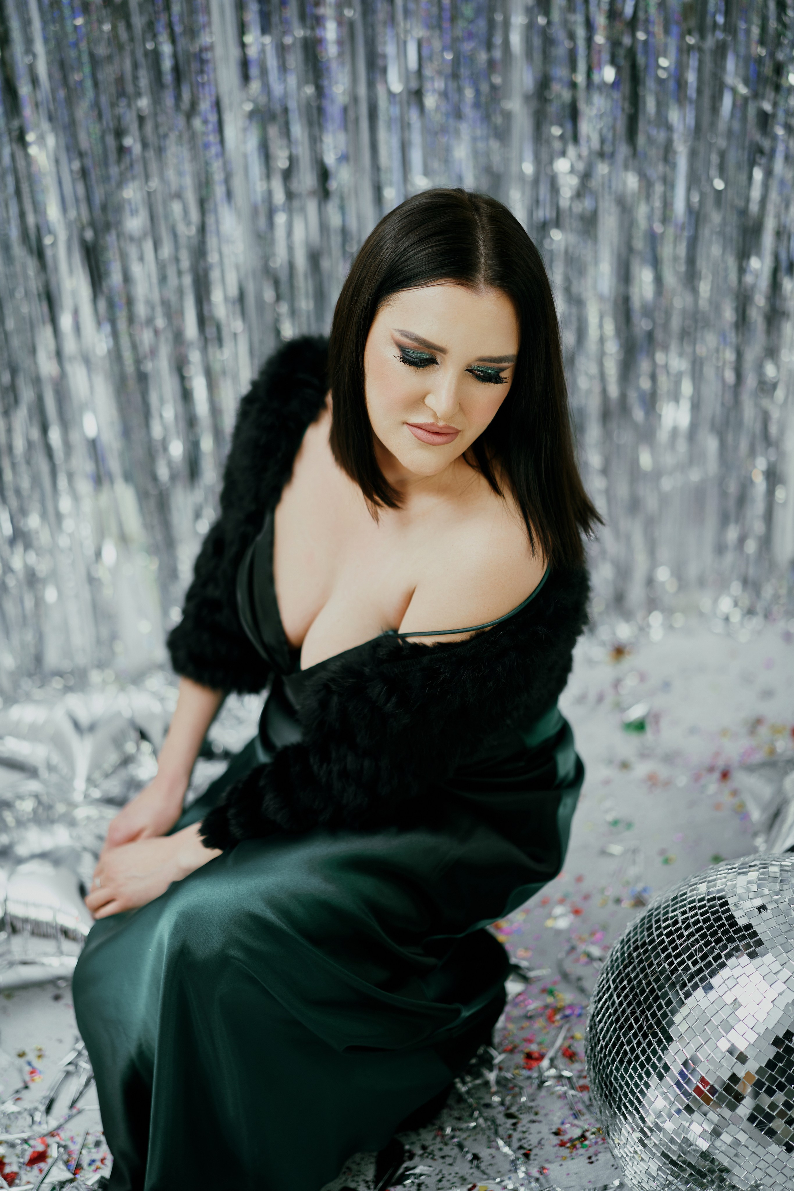 Аннет. Новый год 2025. Серебро. Фотограф в Барселоне Жанна Захарченко